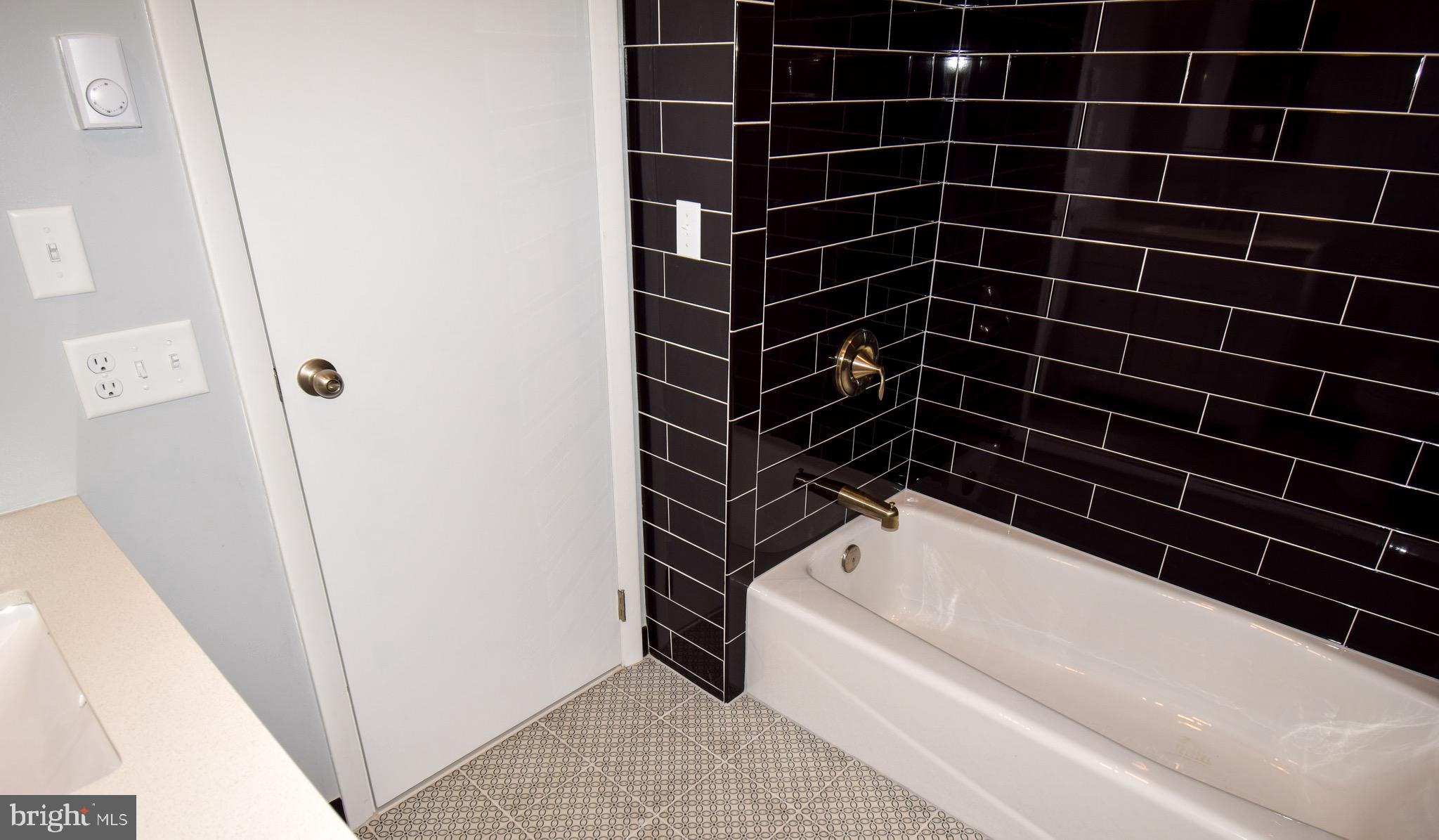 LAKE HAUTO - Residential