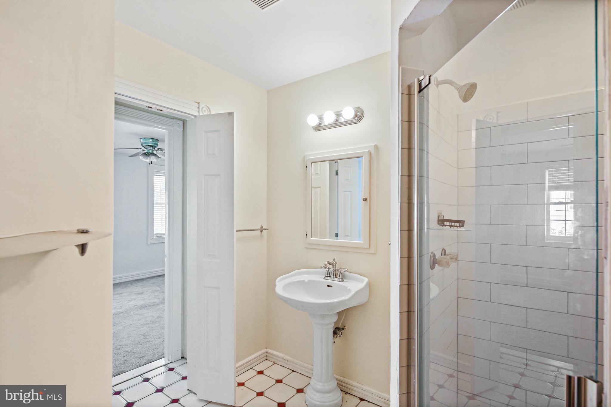 BUTCHERS HILL - Residential Lease