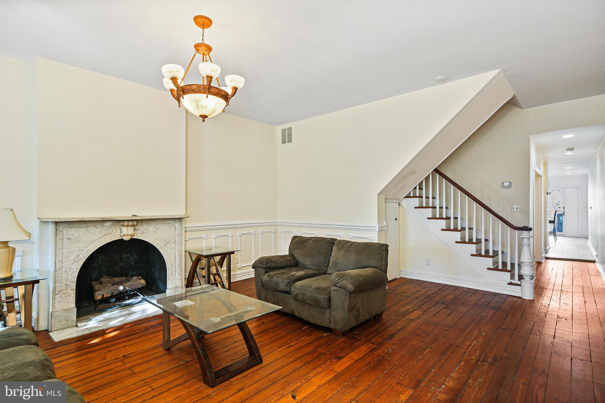 BUTCHERS HILL - Residential Lease