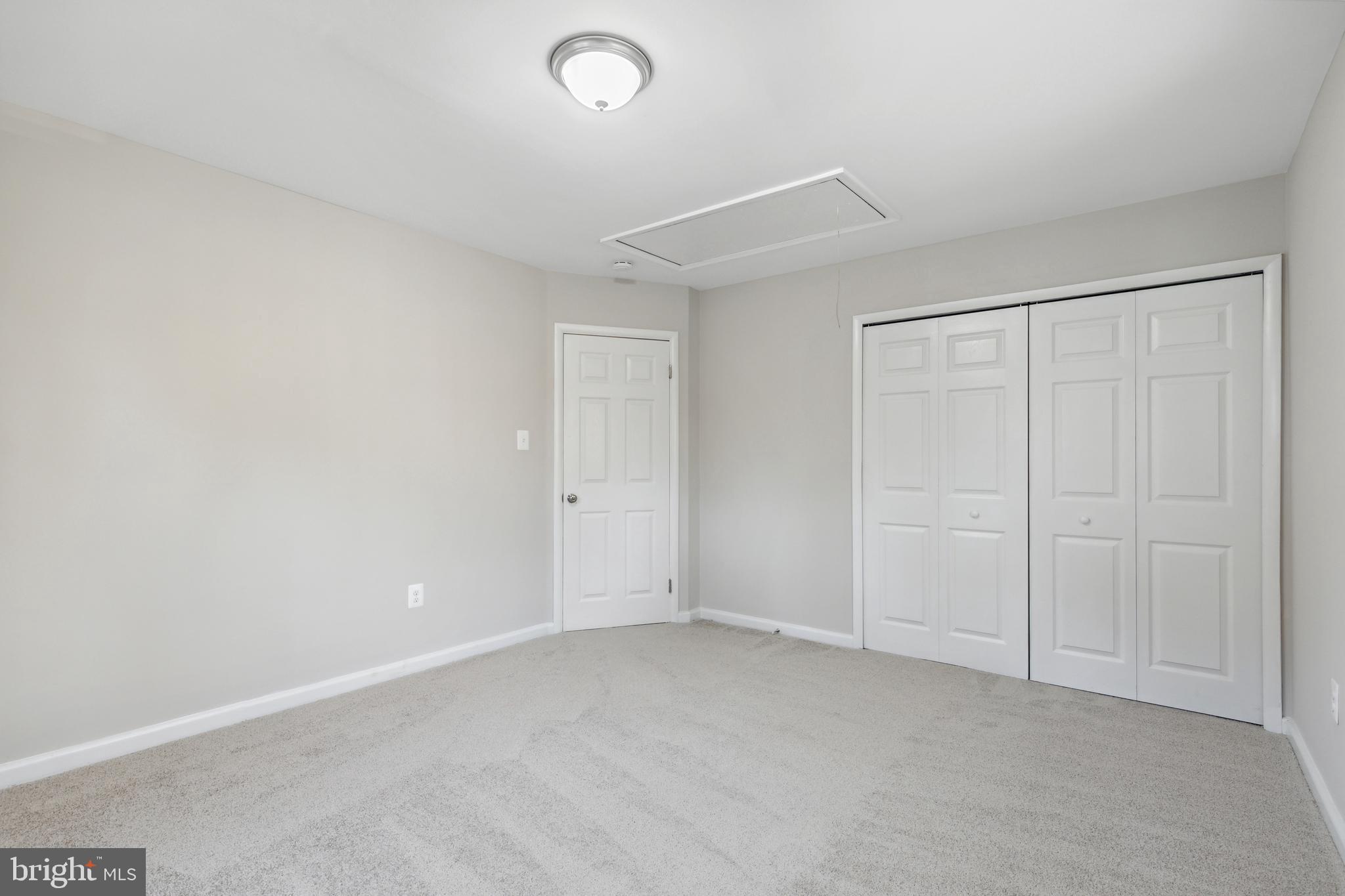 ROCK CREEK PALISADES - Residential