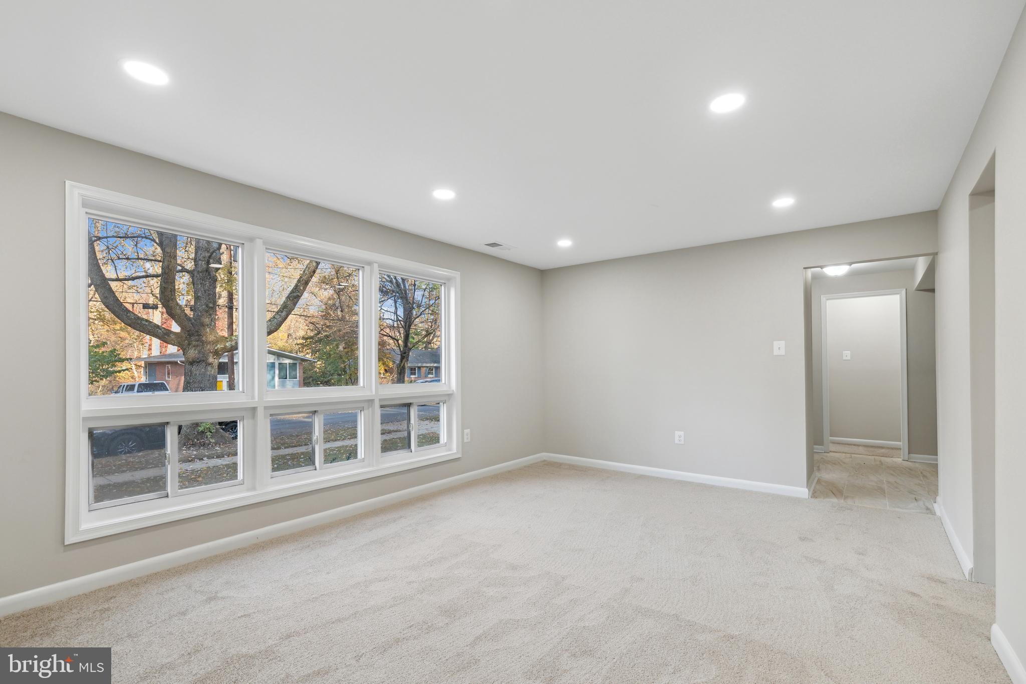 ROCK CREEK PALISADES - Residential