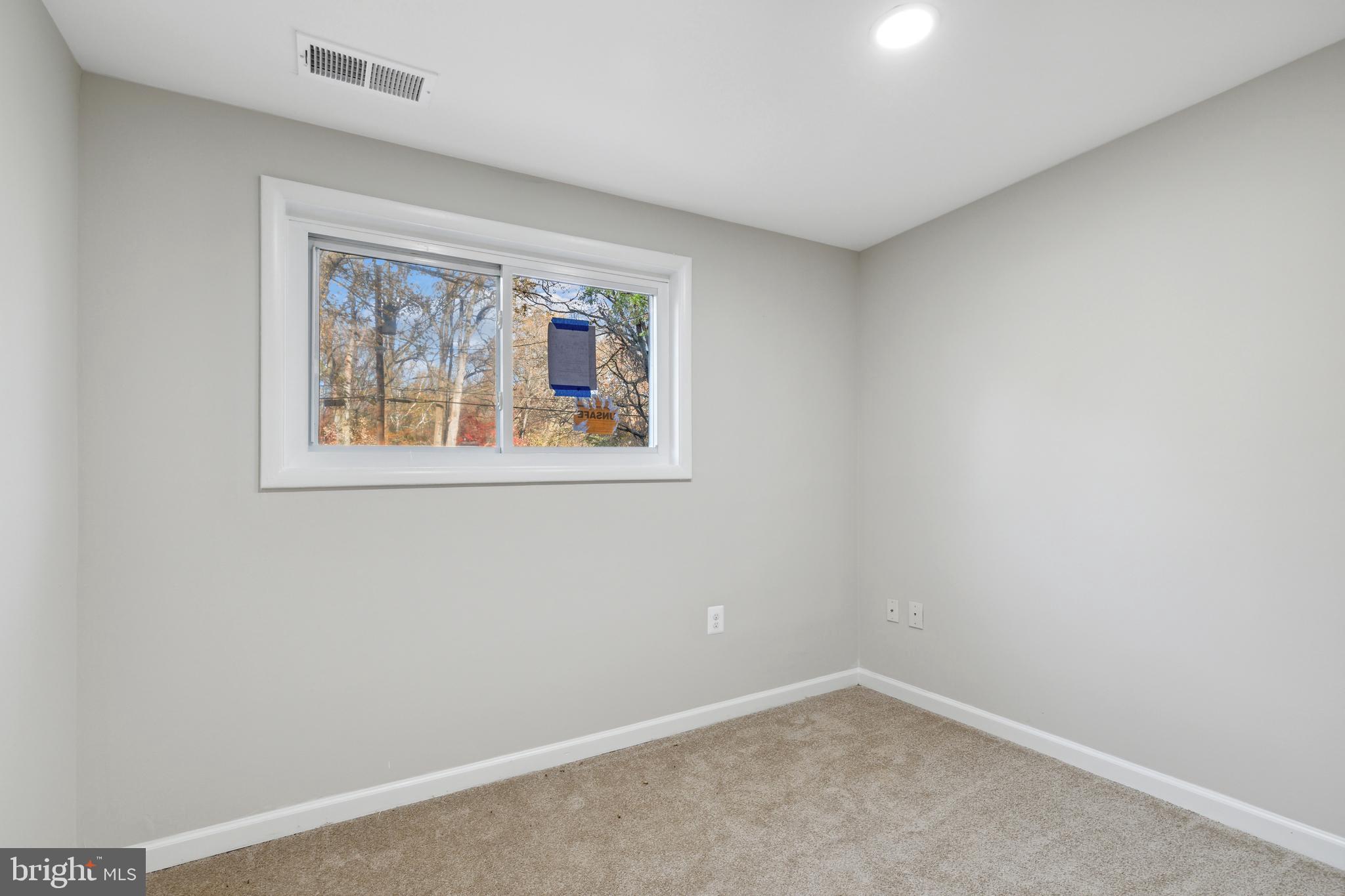 ROCK CREEK PALISADES - Residential