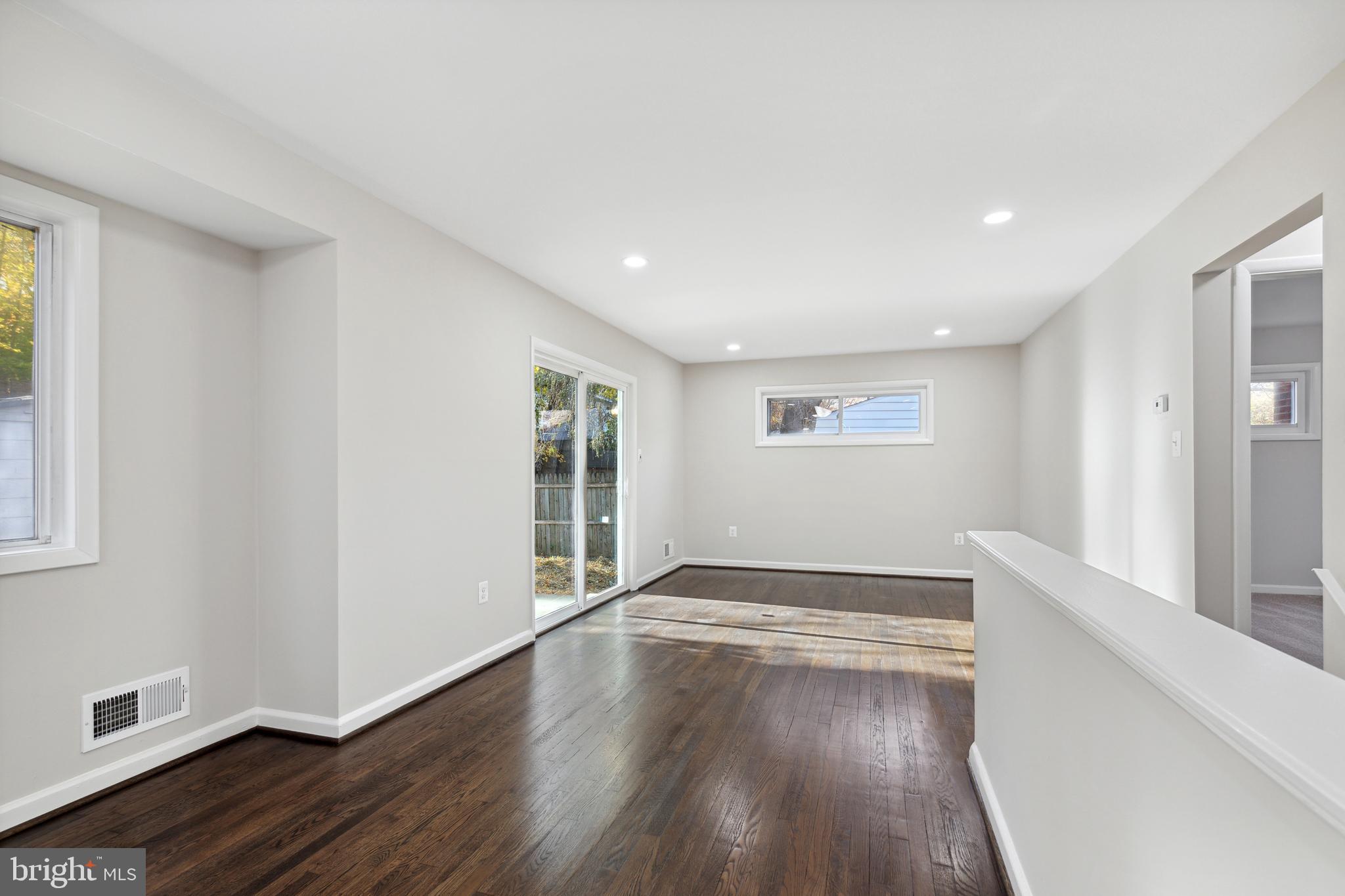 ROCK CREEK PALISADES - Residential