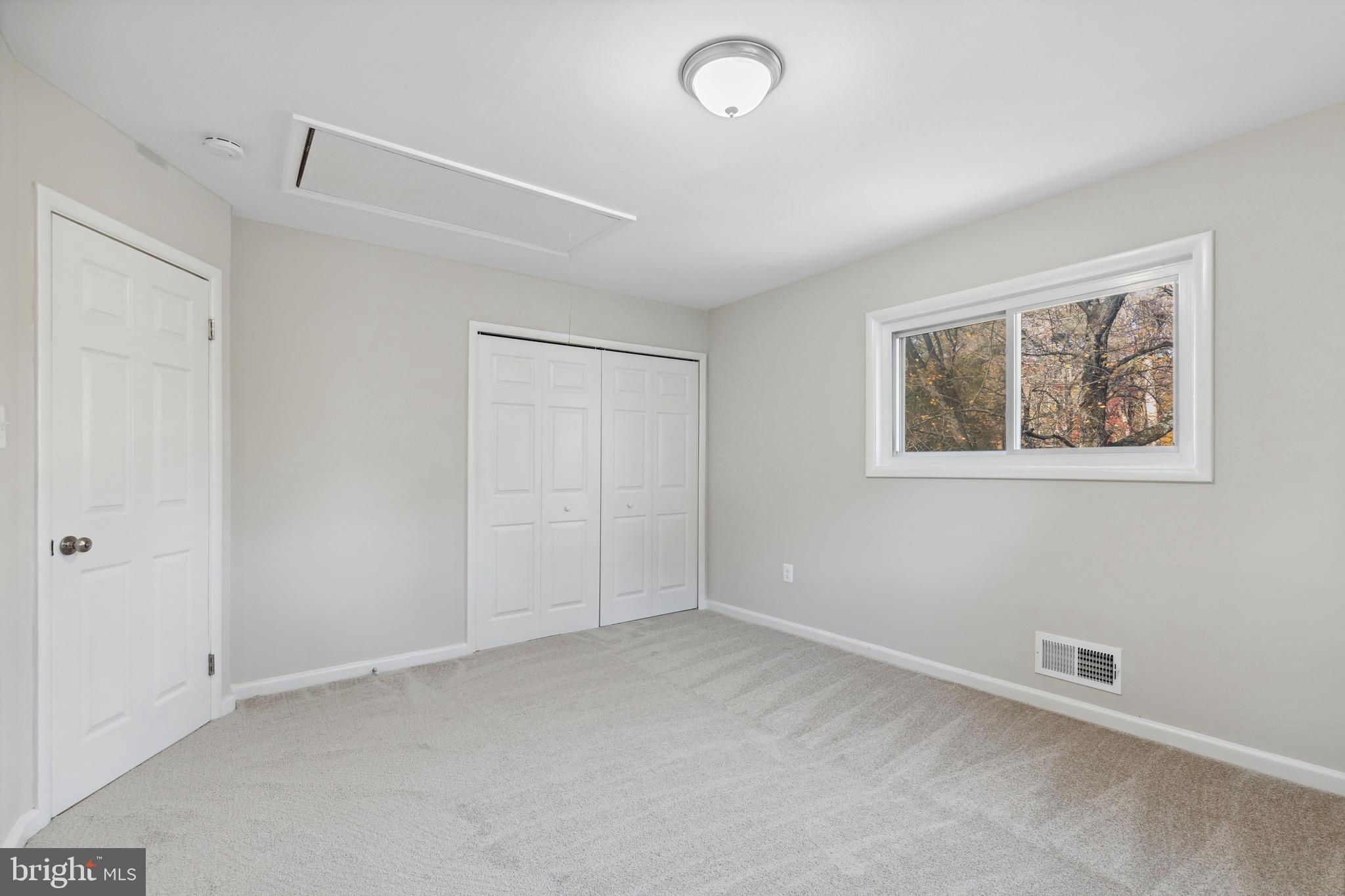 ROCK CREEK PALISADES - Residential