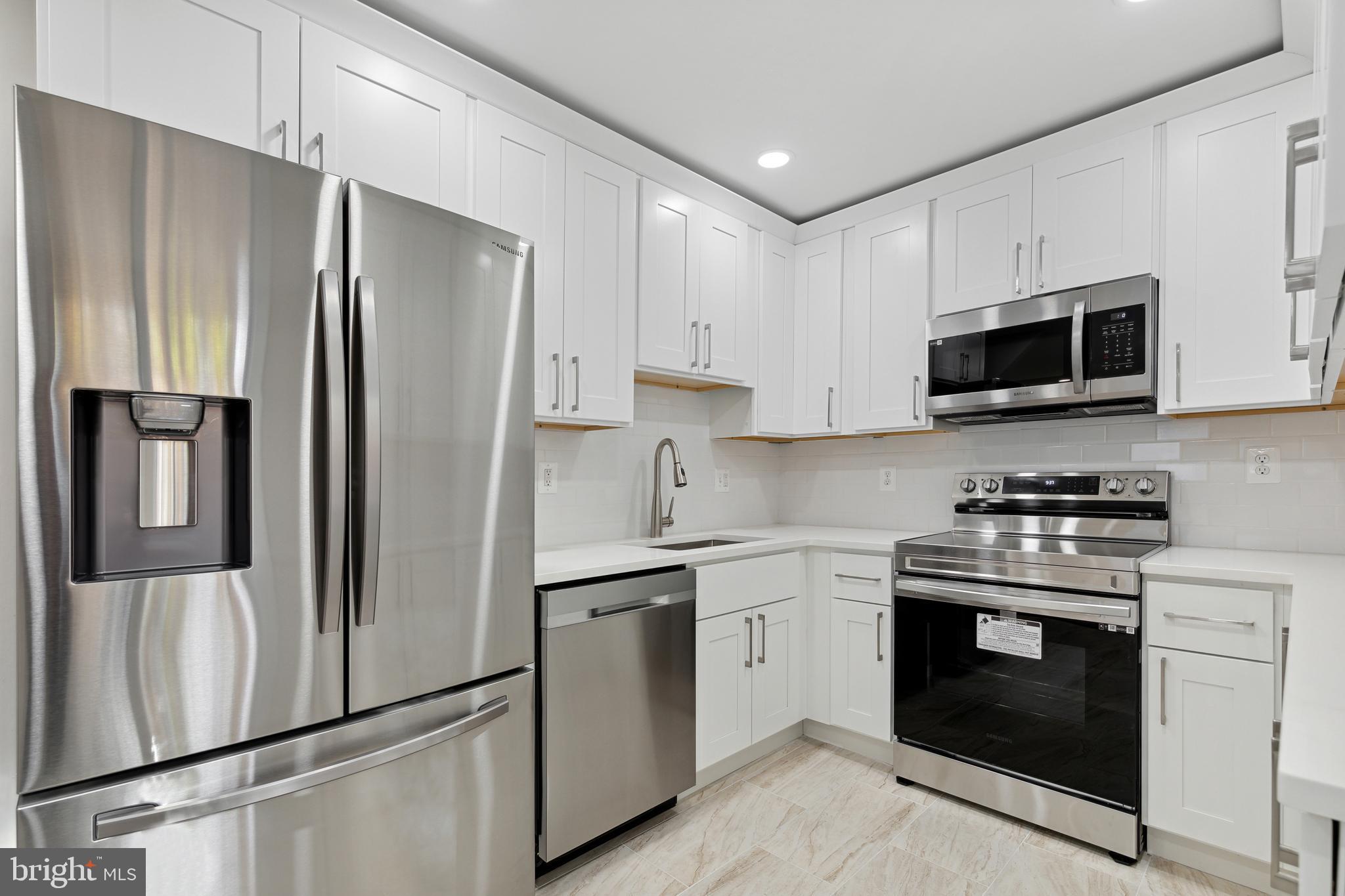 ROCK CREEK PALISADES - Residential