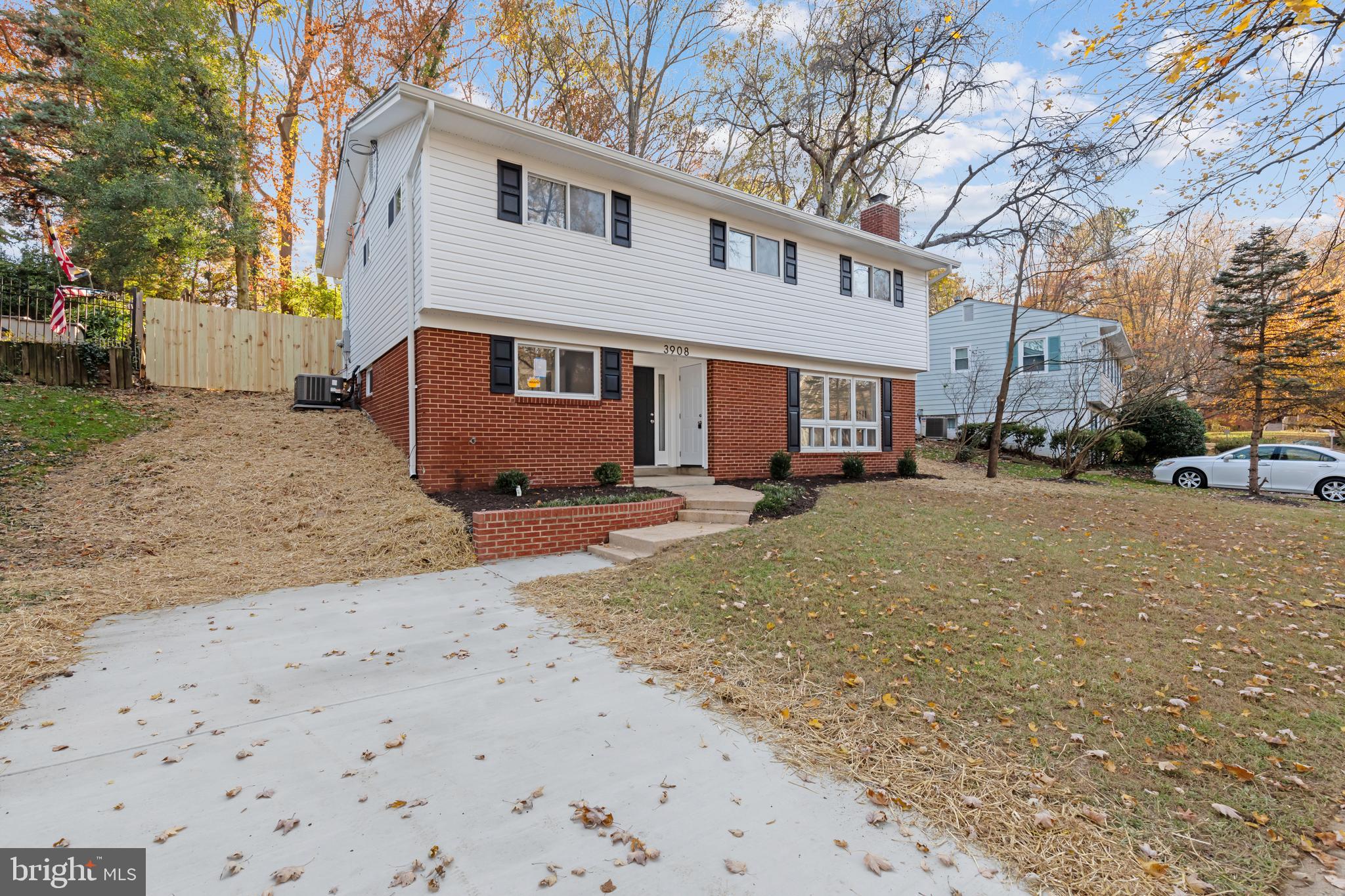 ROCK CREEK PALISADES - Residential