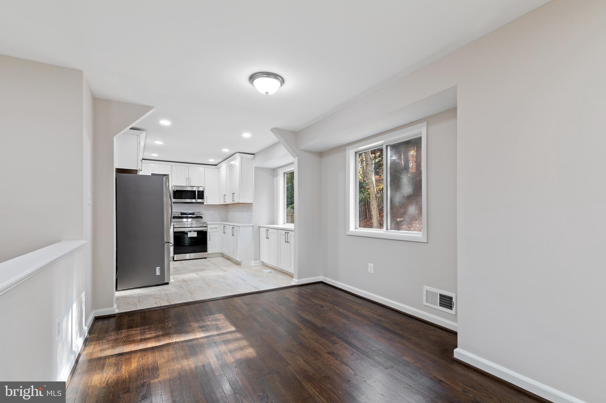 ROCK CREEK PALISADES - Residential