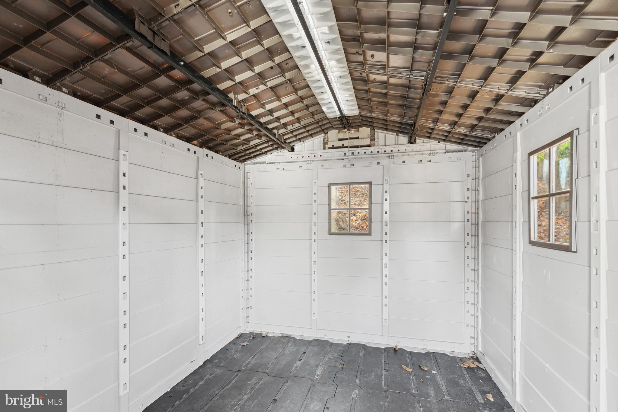 ROCK CREEK PALISADES - Residential