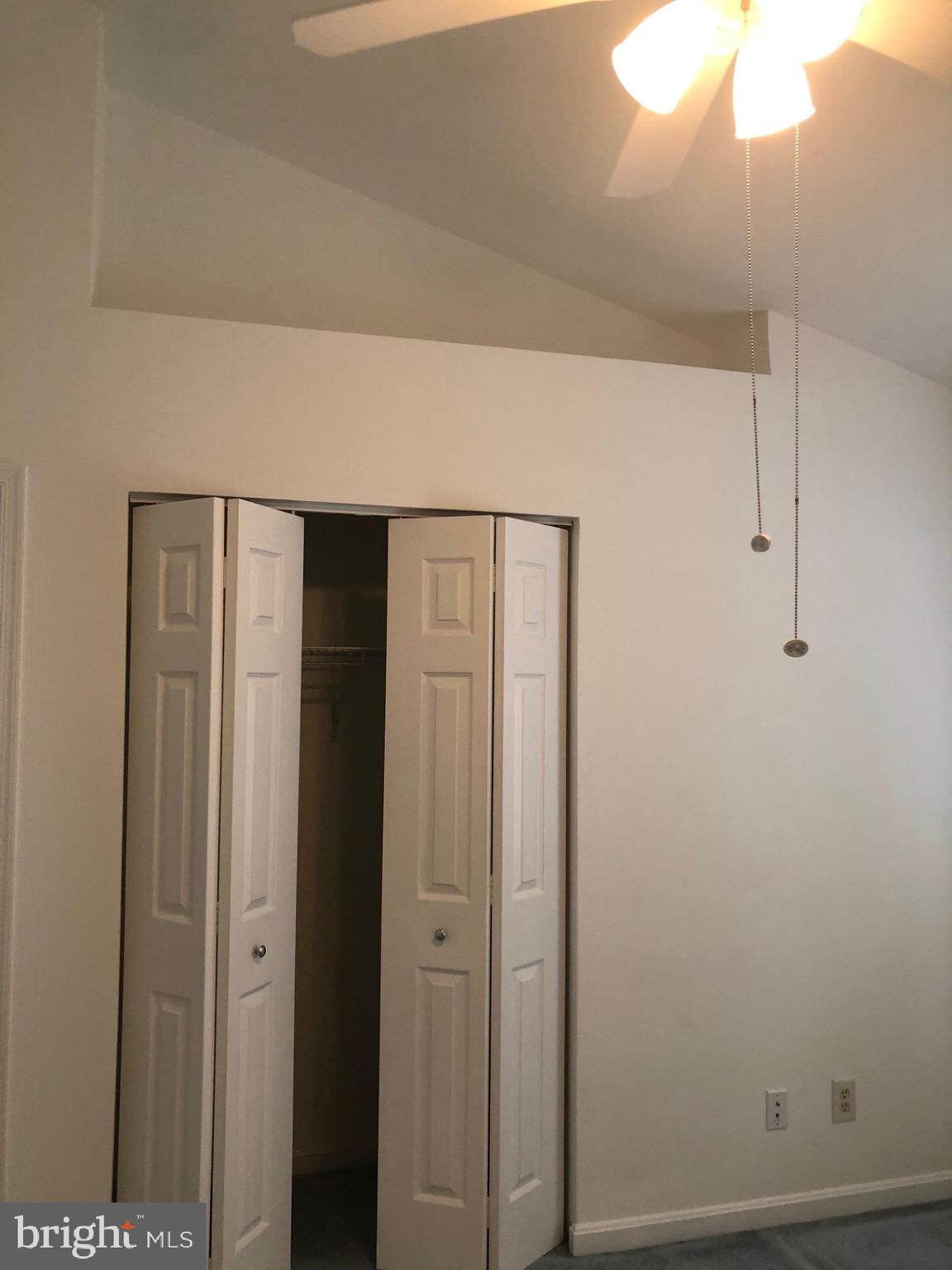 SOUTH HAMPTON - Residential