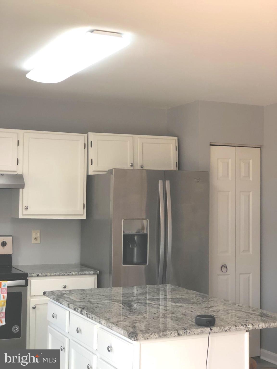 SOUTH HAMPTON - Residential