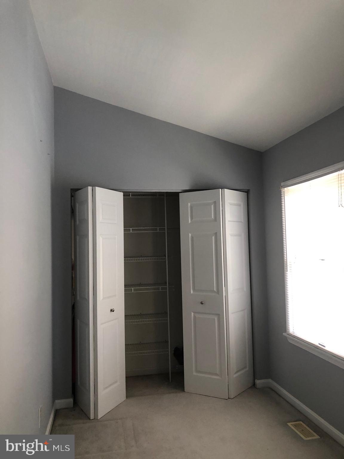 SOUTH HAMPTON - Residential