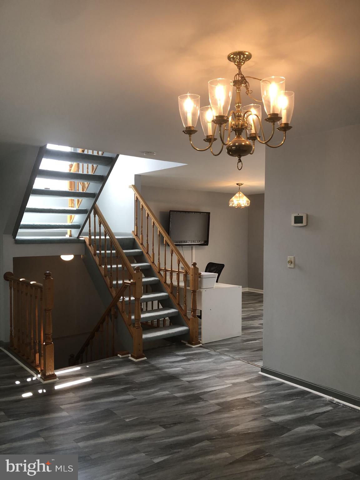SOUTH HAMPTON - Residential