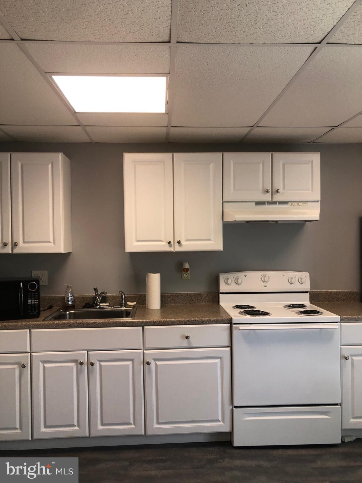 SOUTH HAMPTON - Residential