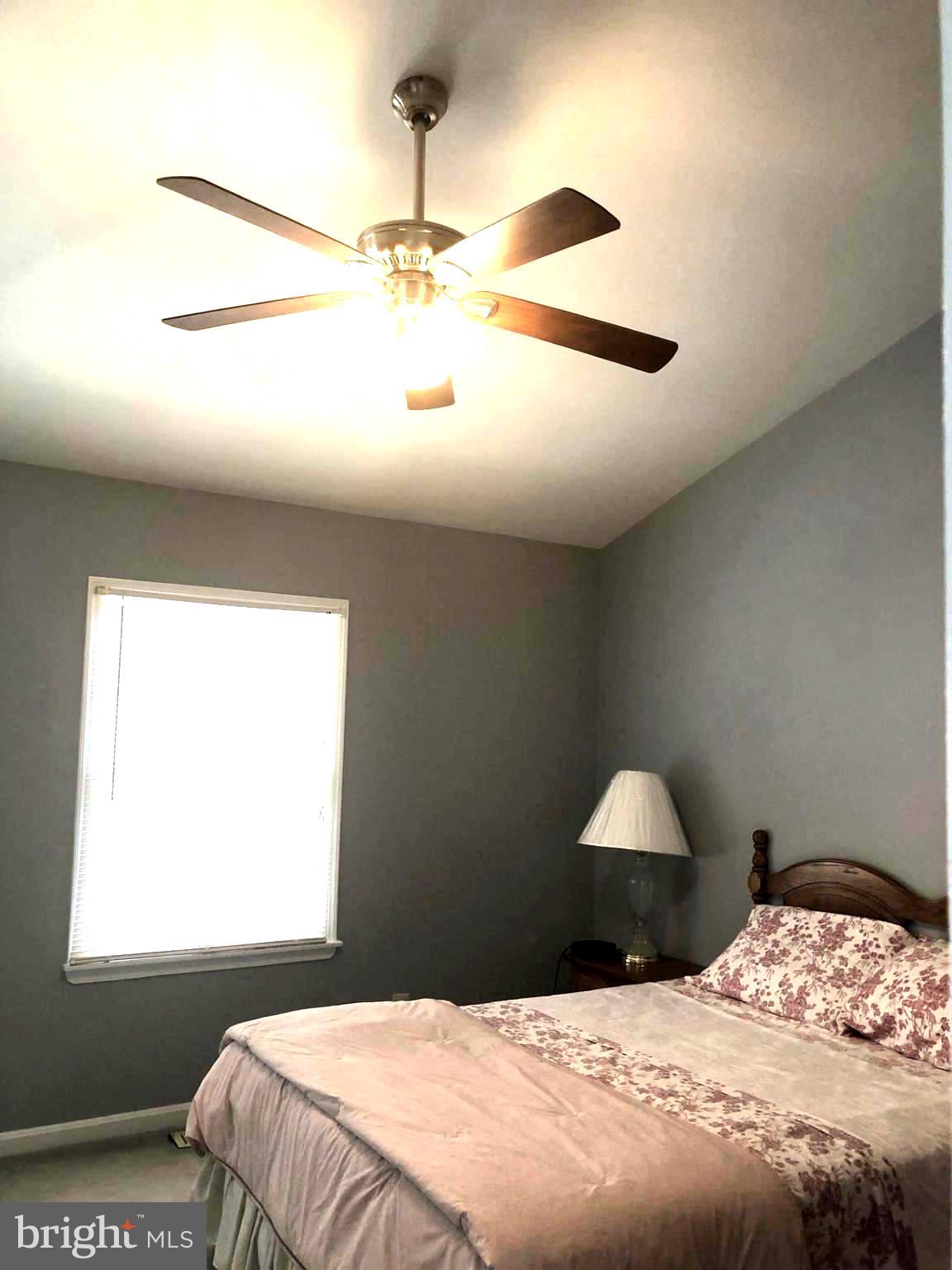 SOUTH HAMPTON - Residential