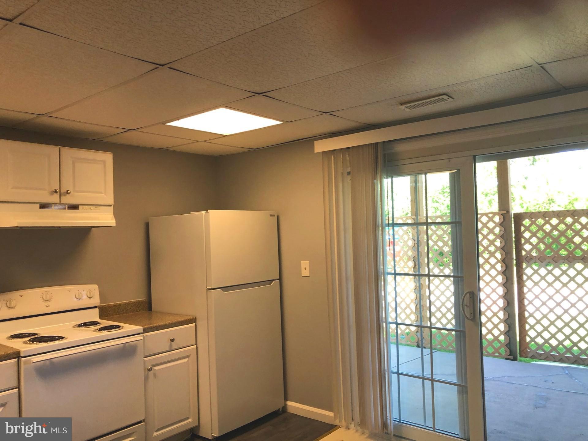 SOUTH HAMPTON - Residential