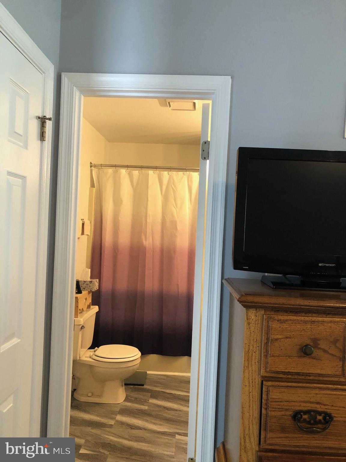 SOUTH HAMPTON - Residential