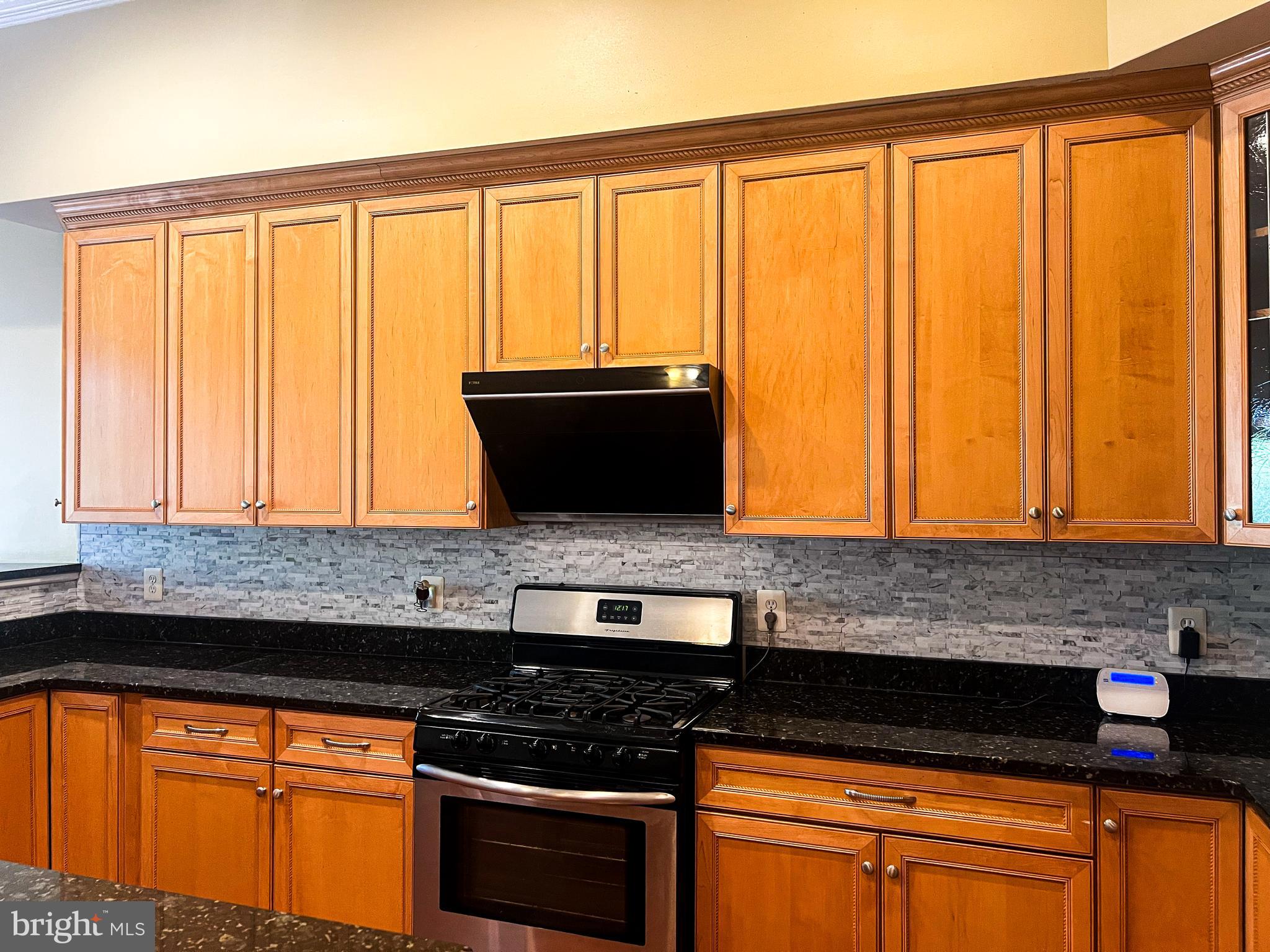 FAIRFAX PARK - Residential Lease