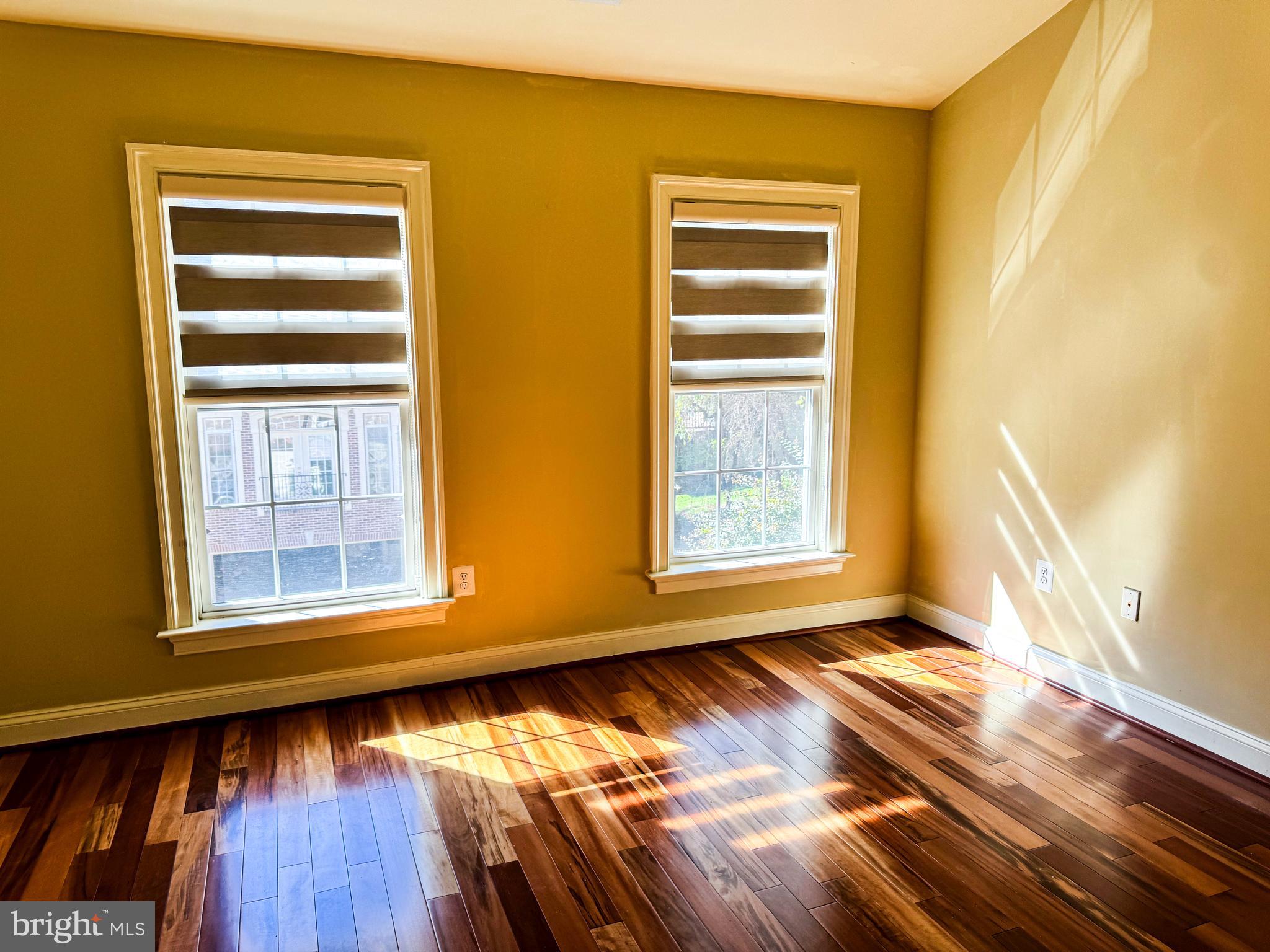 FAIRFAX PARK - Residential Lease