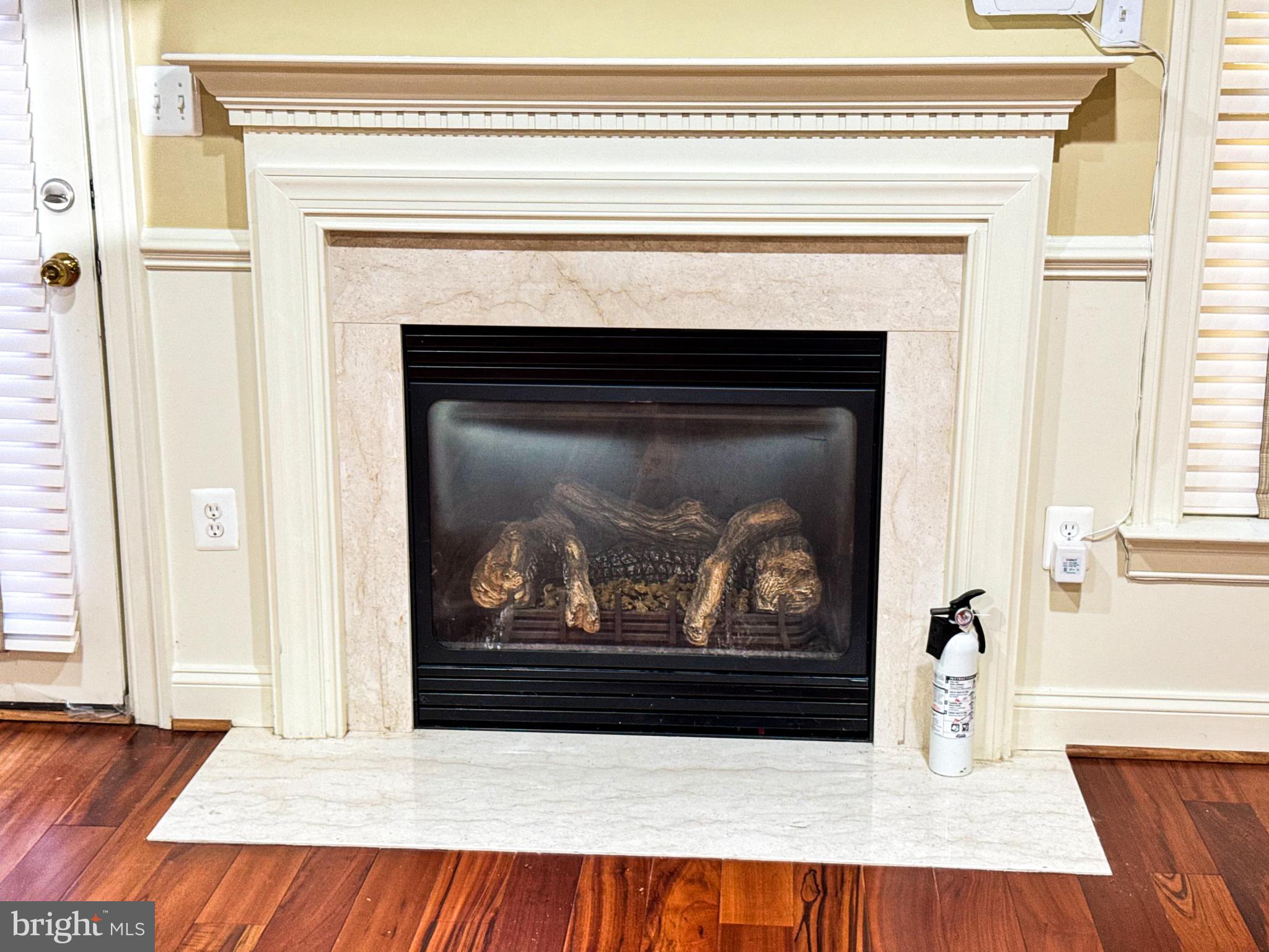 FAIRFAX PARK - Residential Lease