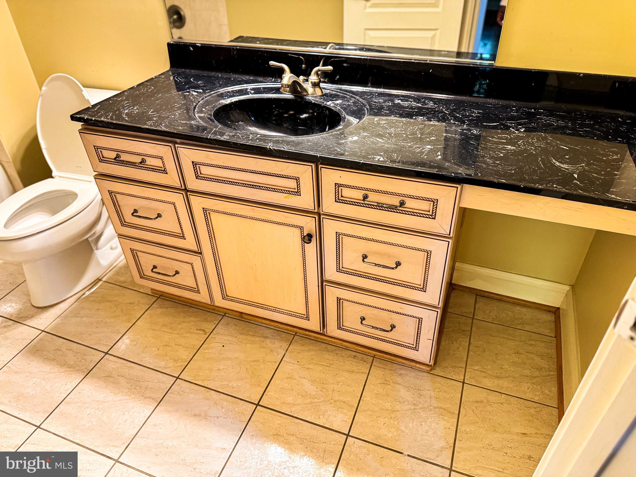 FAIRFAX PARK - Residential Lease