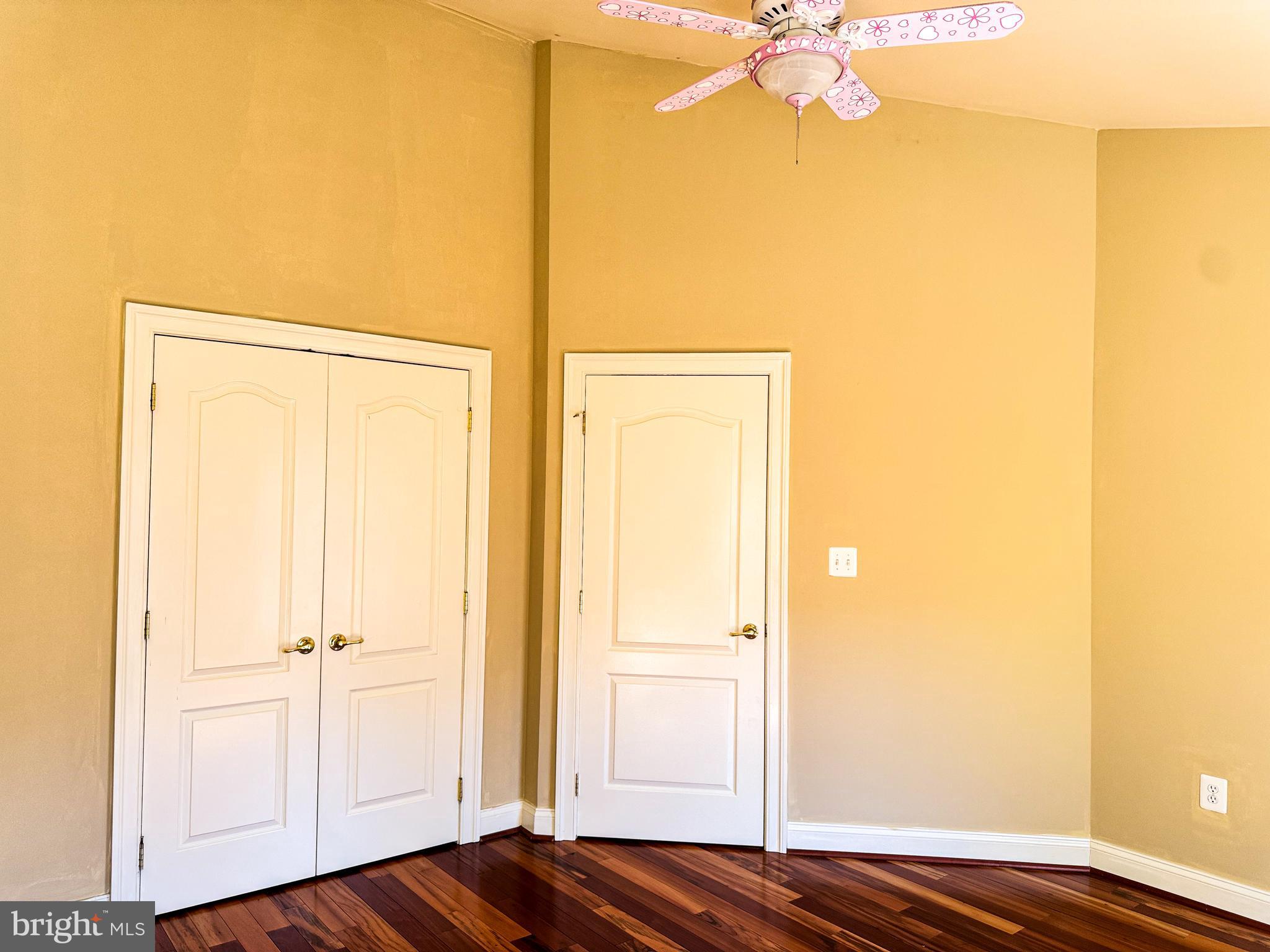 FAIRFAX PARK - Residential Lease