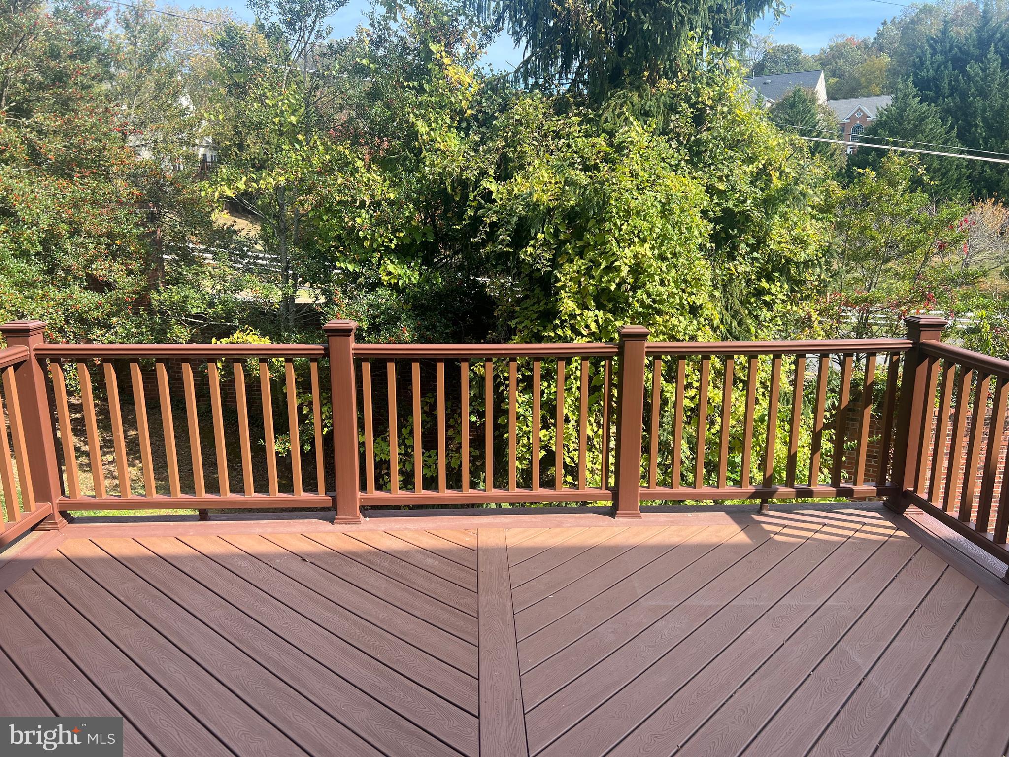 FAIRFAX PARK - Residential Lease