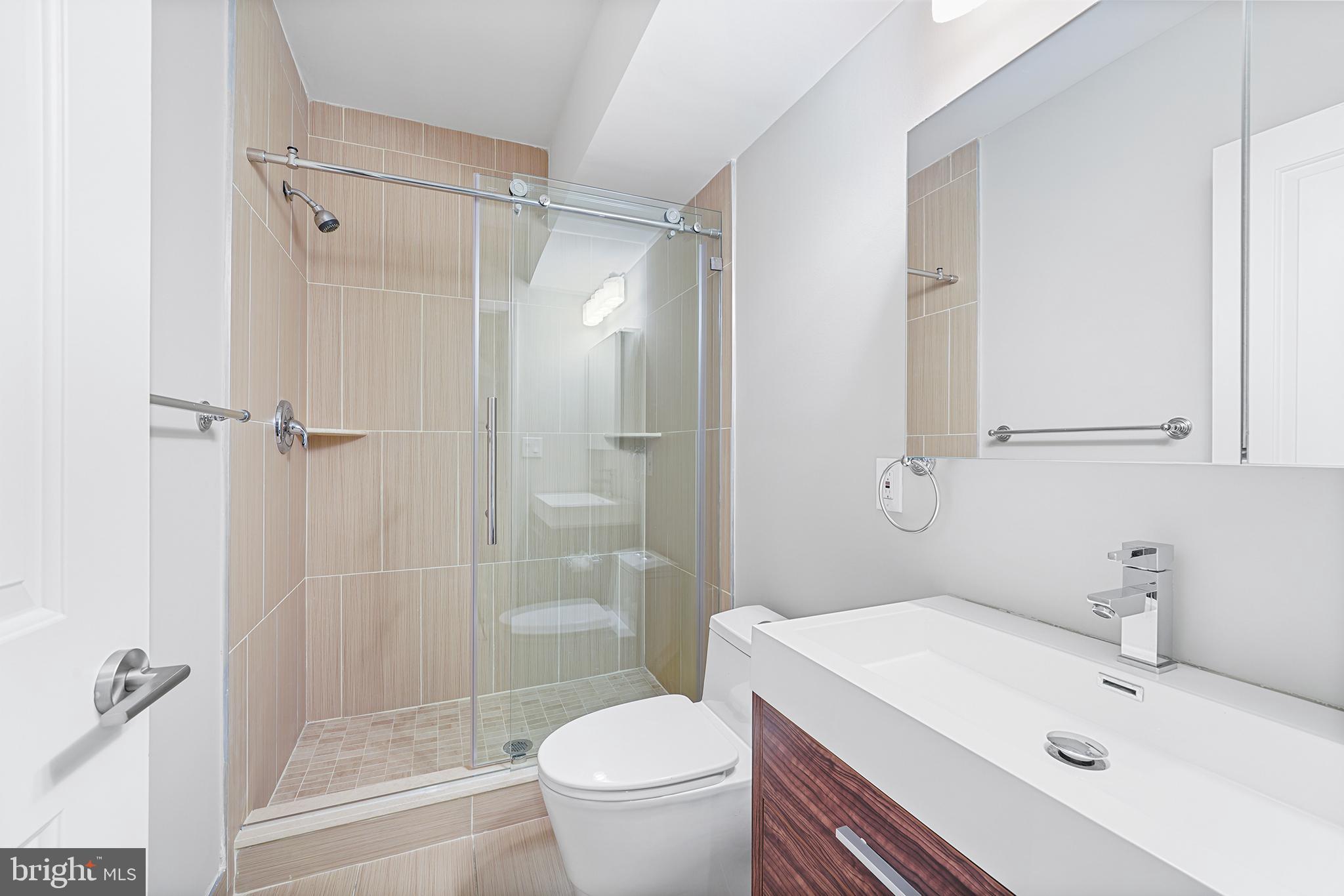 POINT BREEZE - Residential