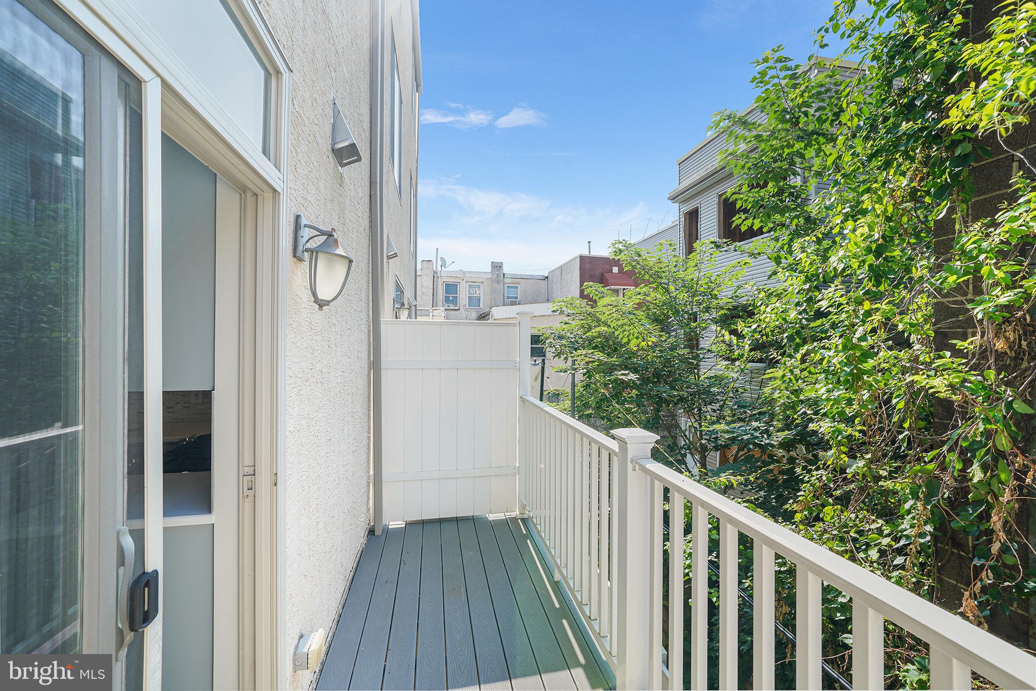 POINT BREEZE - Residential