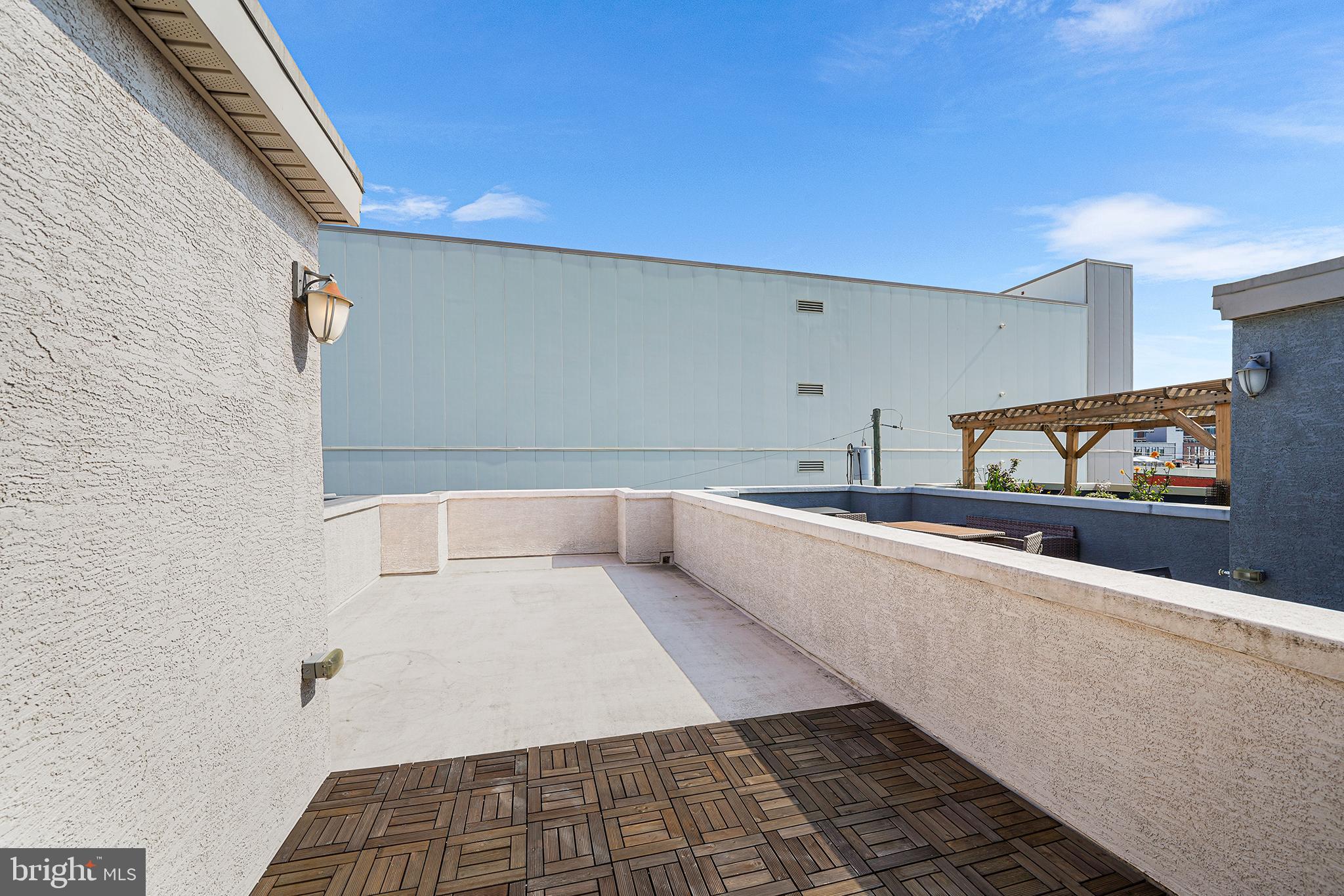 POINT BREEZE - Residential