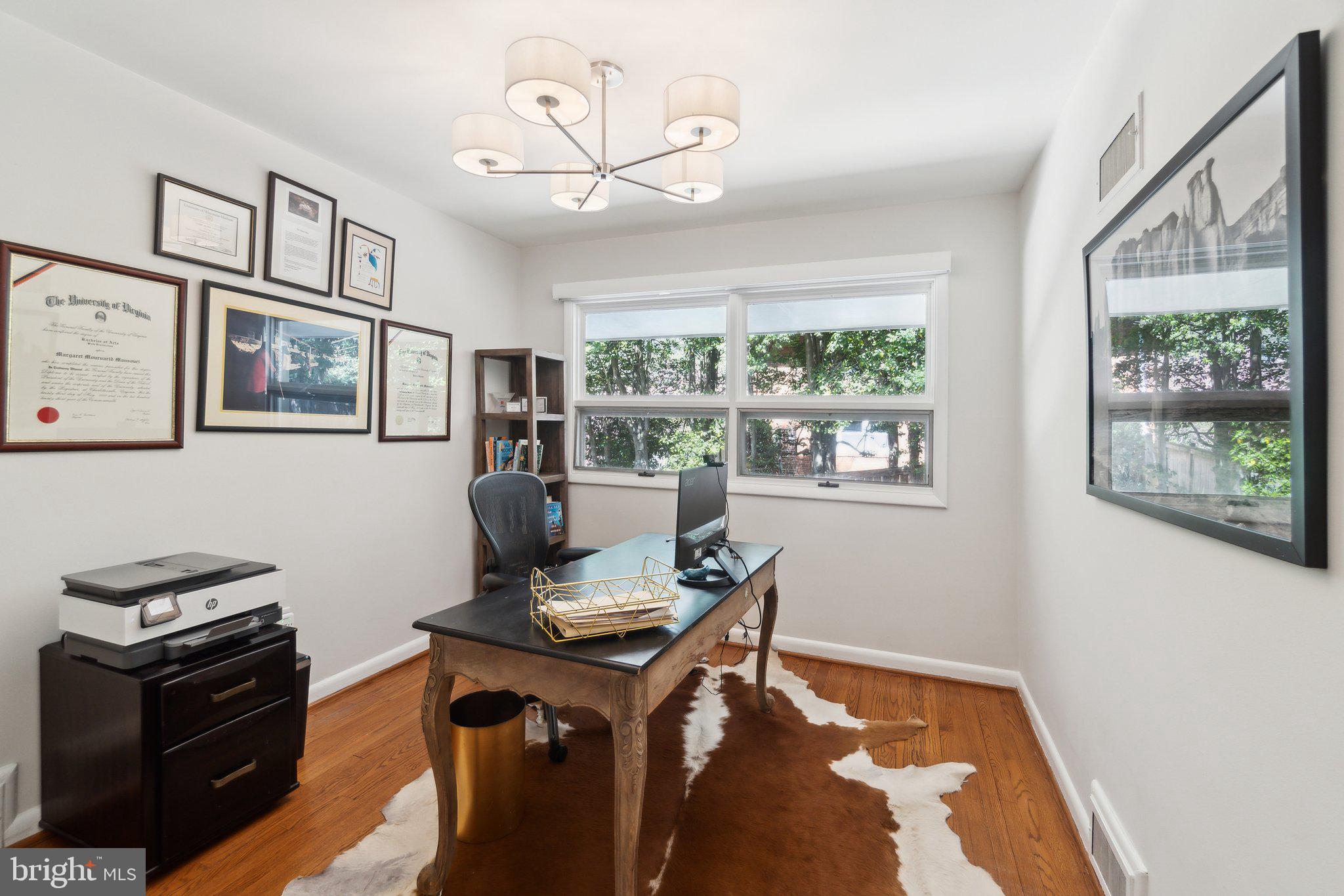 GOLF CLUB MANOR - Residential