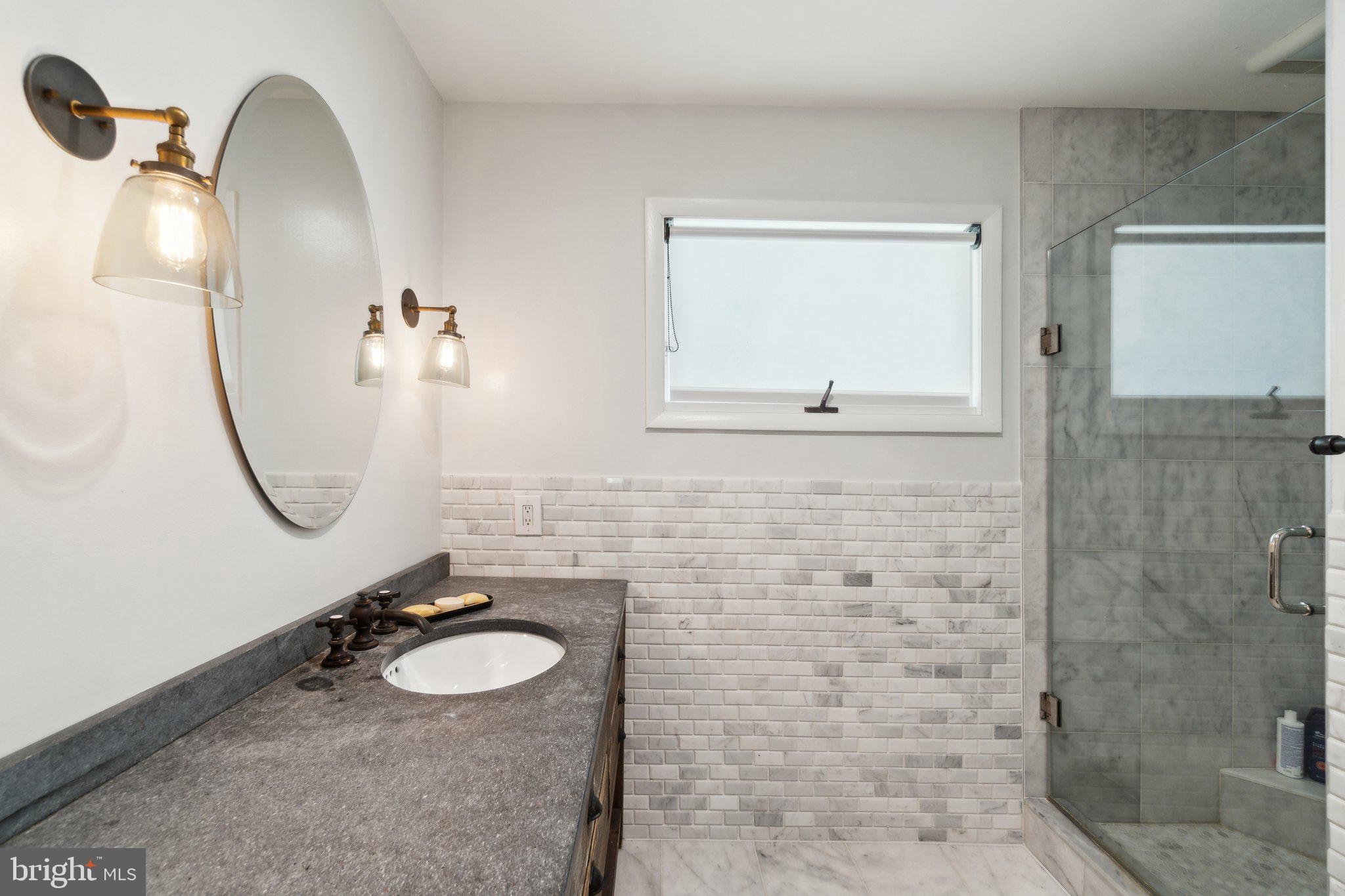 GOLF CLUB MANOR - Residential