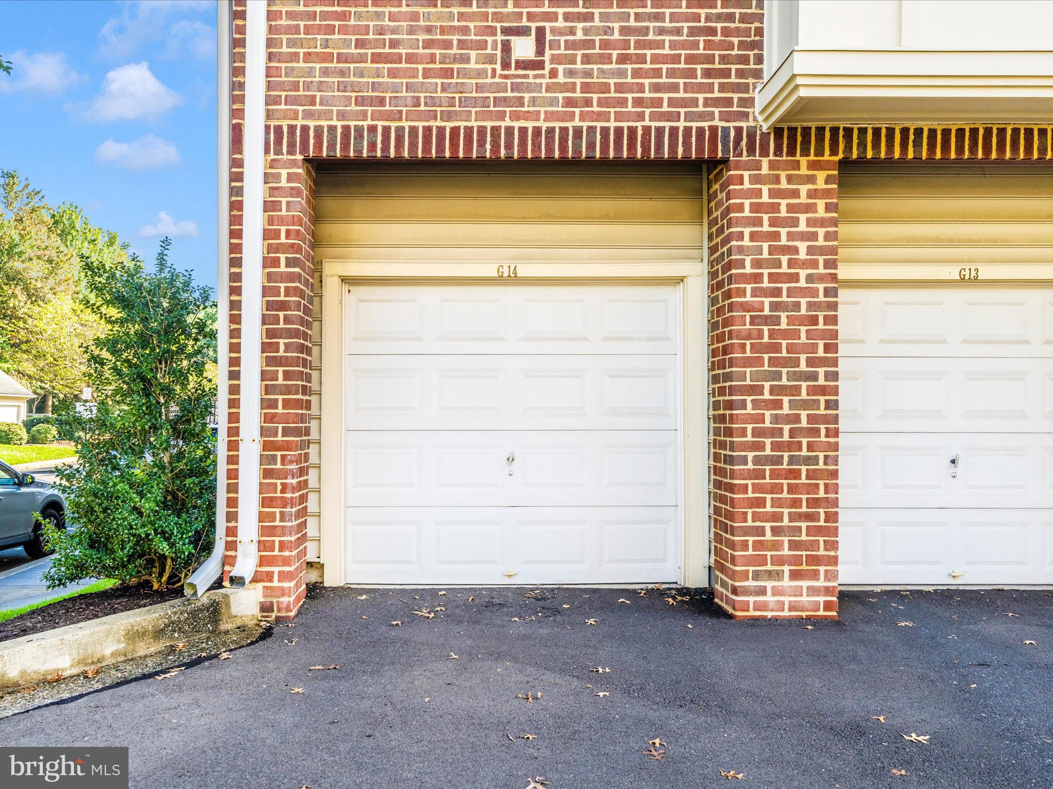 2520 KENSINGTON GARDENS 401