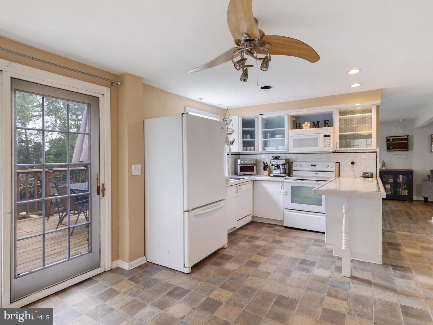 OVERLOOK HILLS - Residential