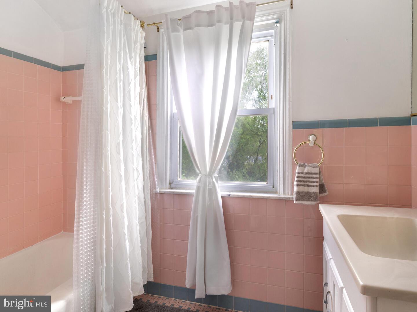 OVERLOOK HILLS - Residential