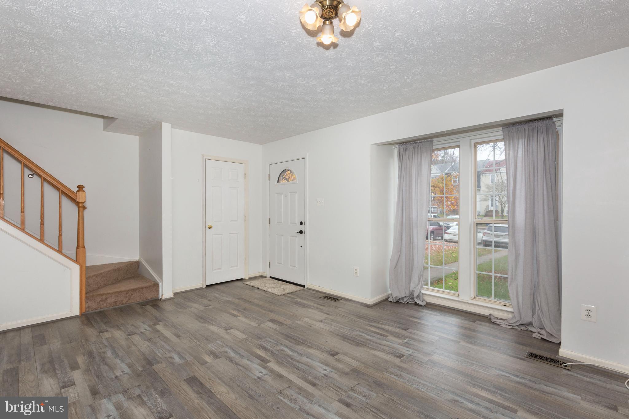 AVONDALE RUN - Residential