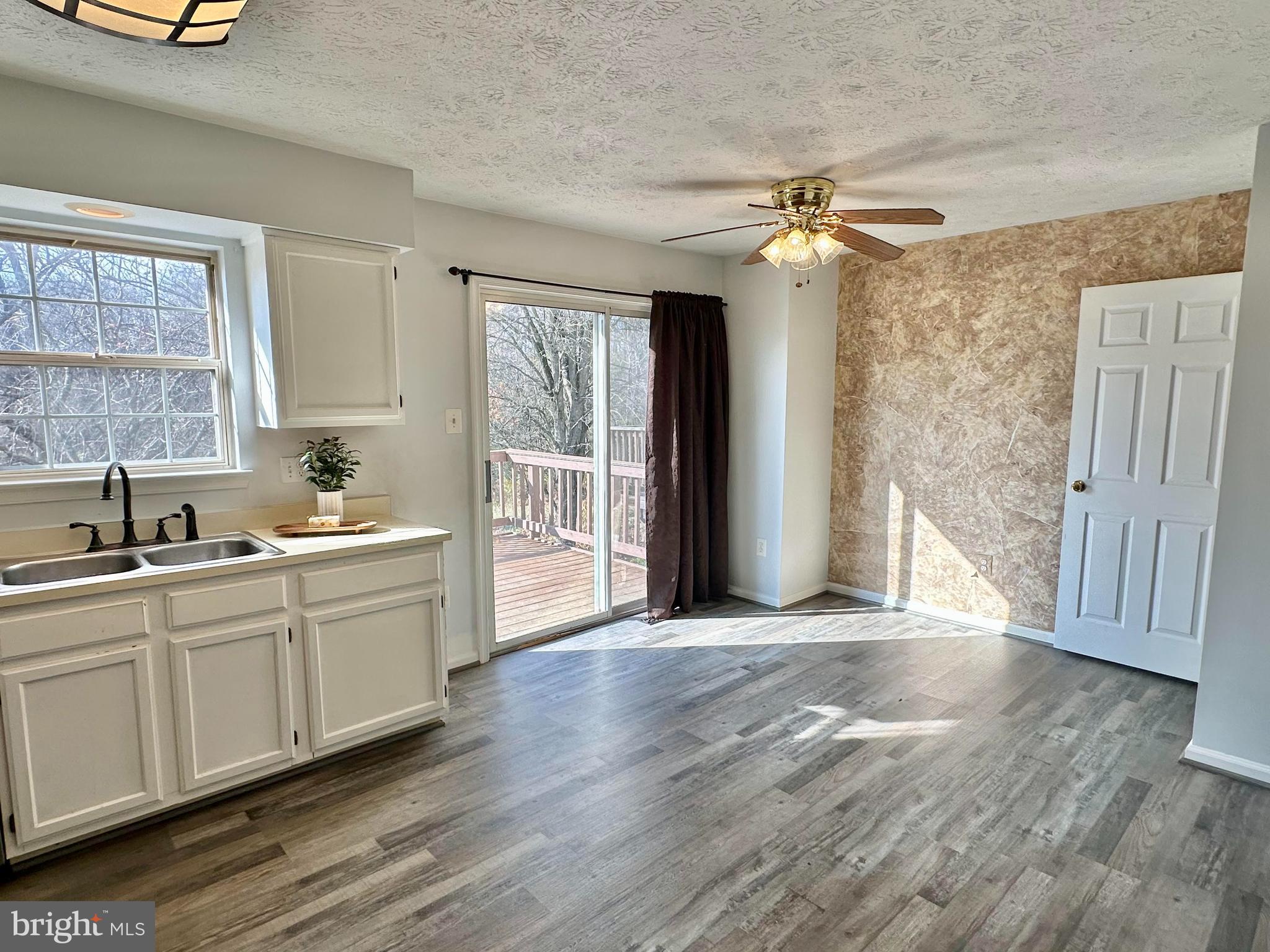 AVONDALE RUN - Residential