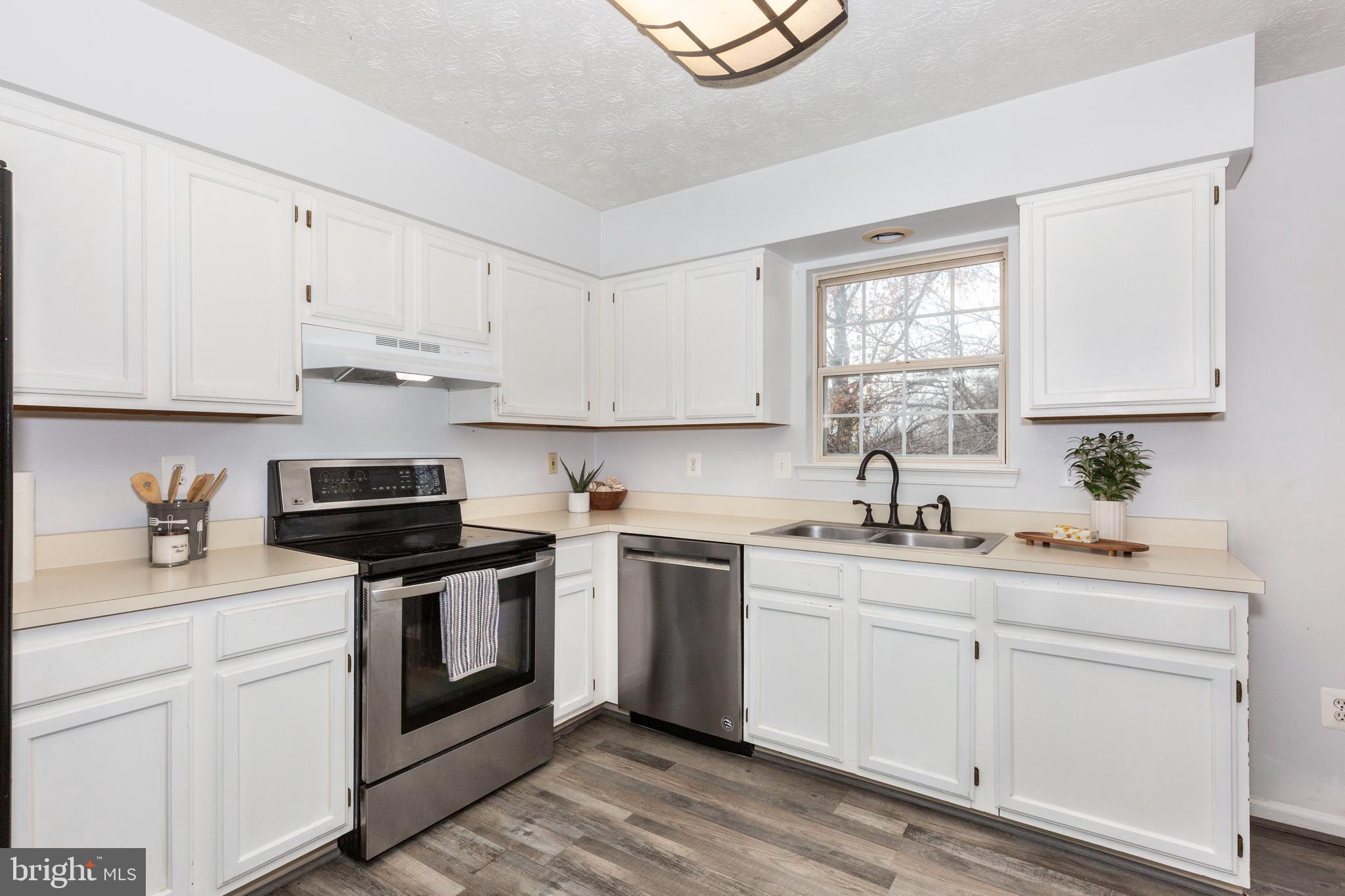 AVONDALE RUN - Residential