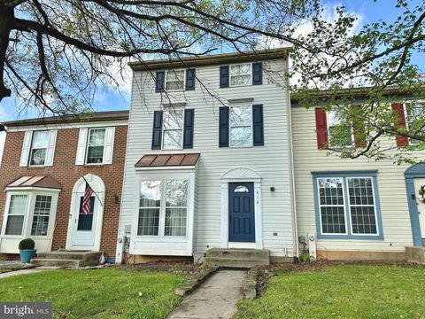 518 LAKES COURT WESTMINSTER MD 21158