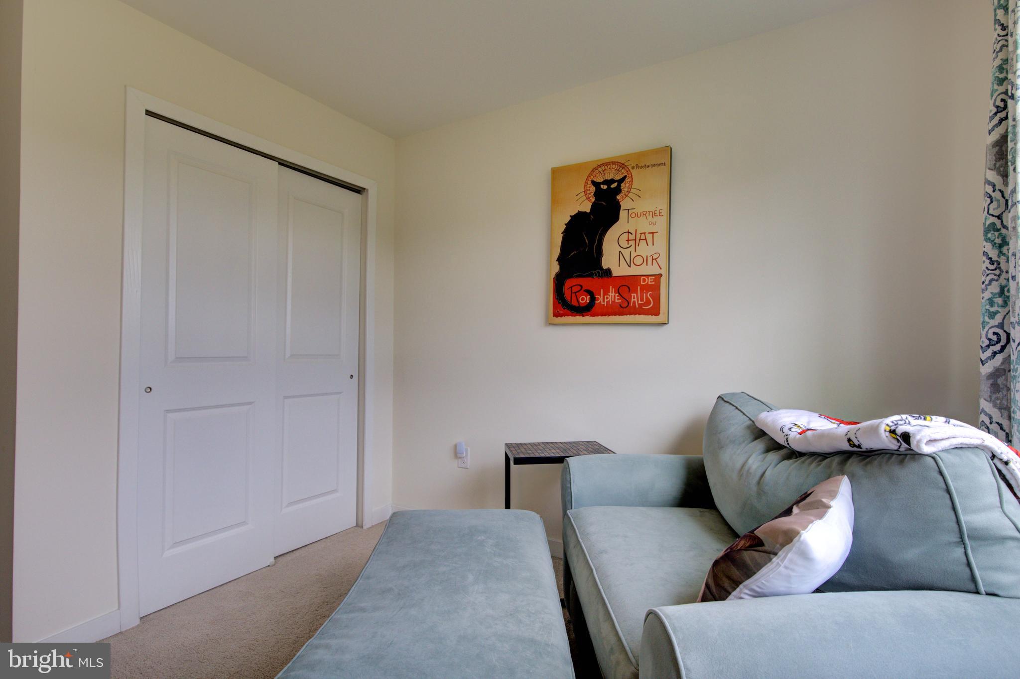 WHISPERING WOODS - Residential