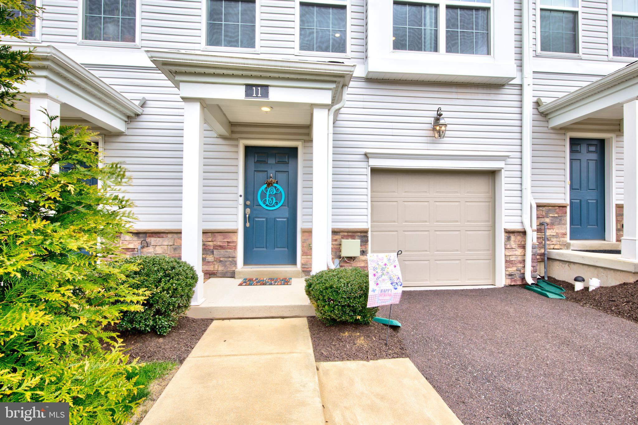 WHISPERING WOODS - Residential