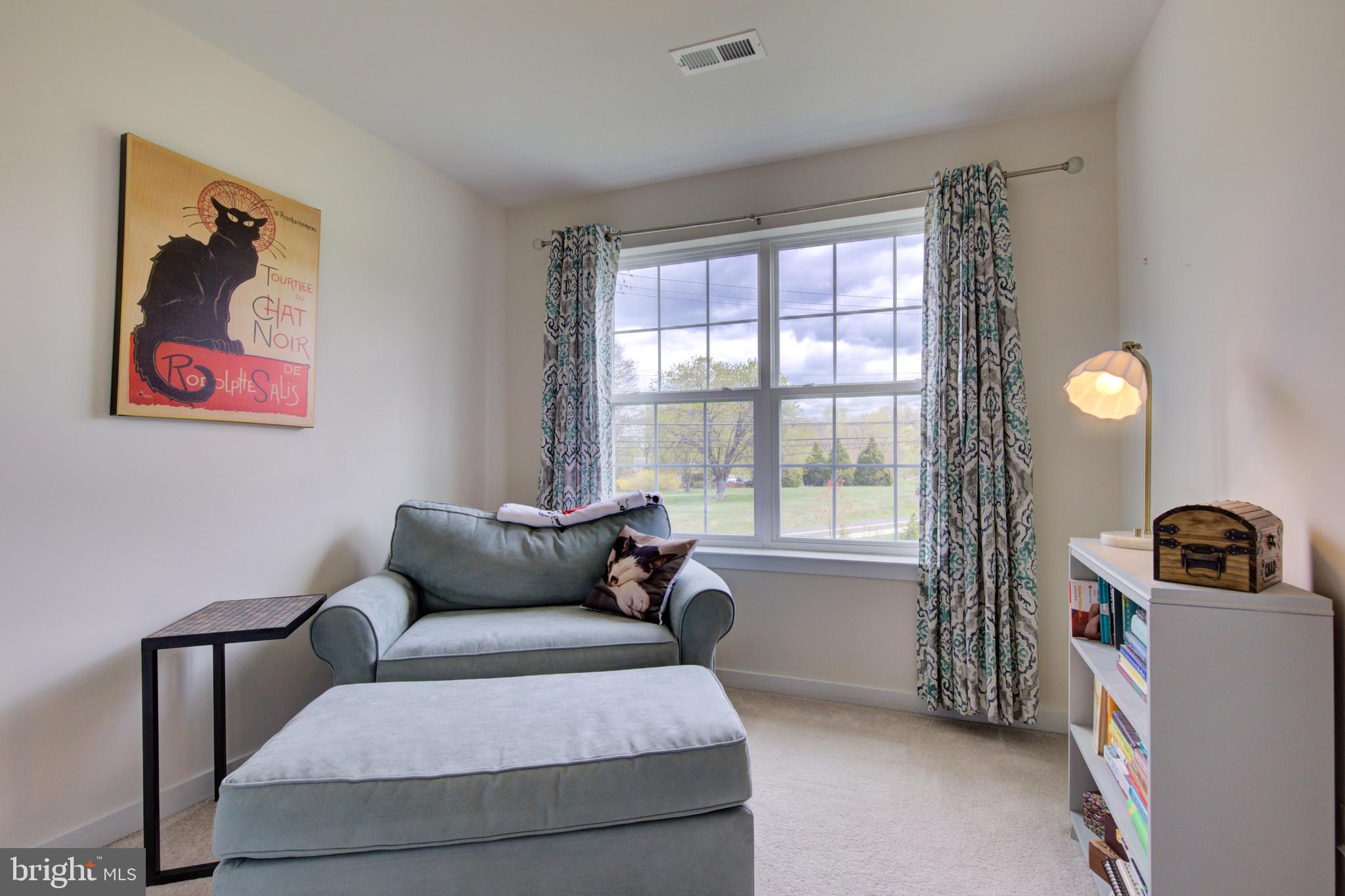 WHISPERING WOODS - Residential