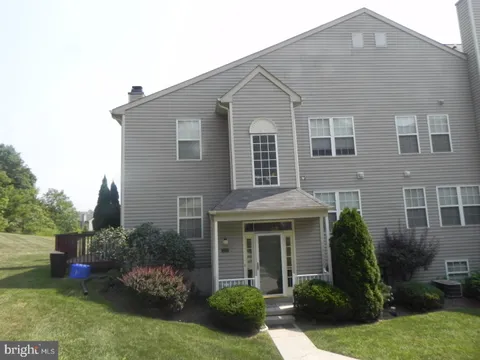 715 Thornhill Drive, Collegeville, PA MLS: PAMC2136014