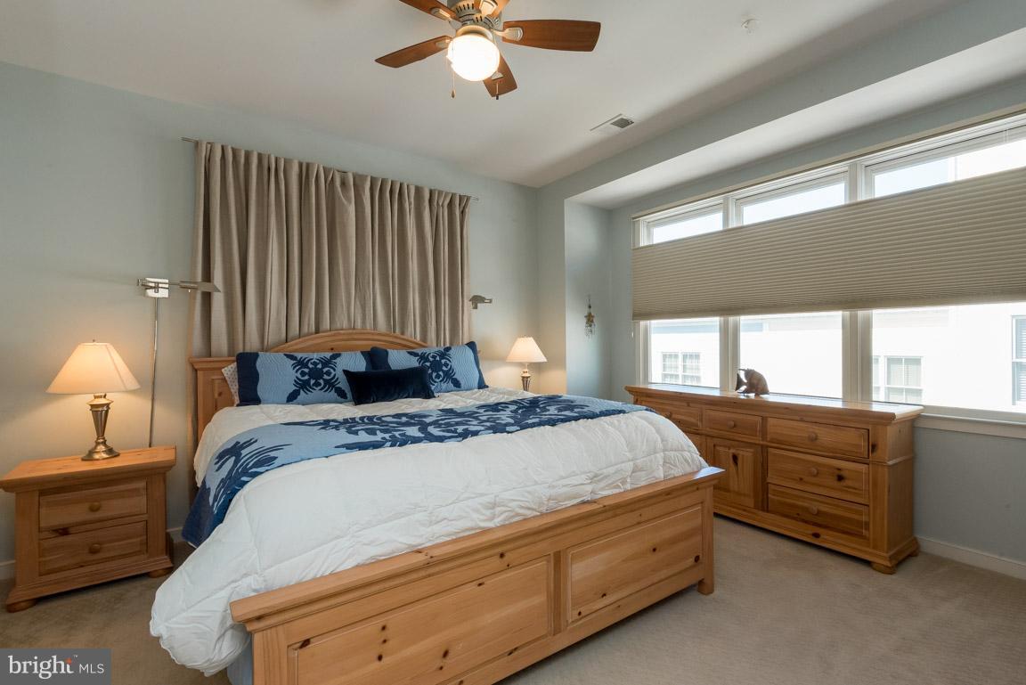 OLD TOWN COMMONS - Residential