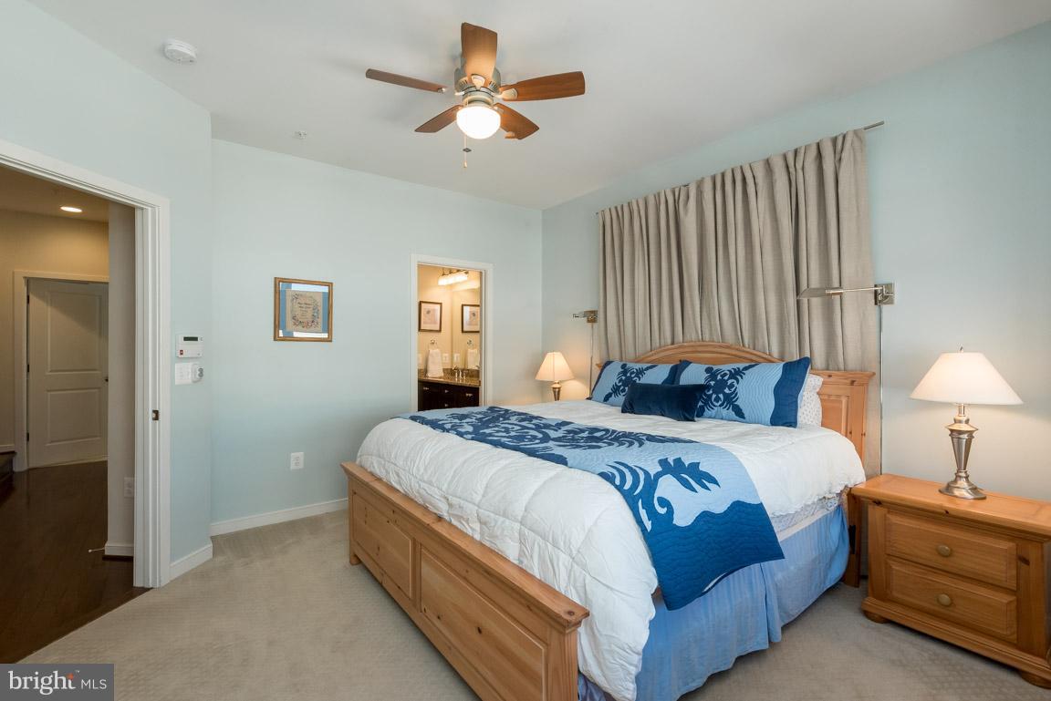 OLD TOWN COMMONS - Residential