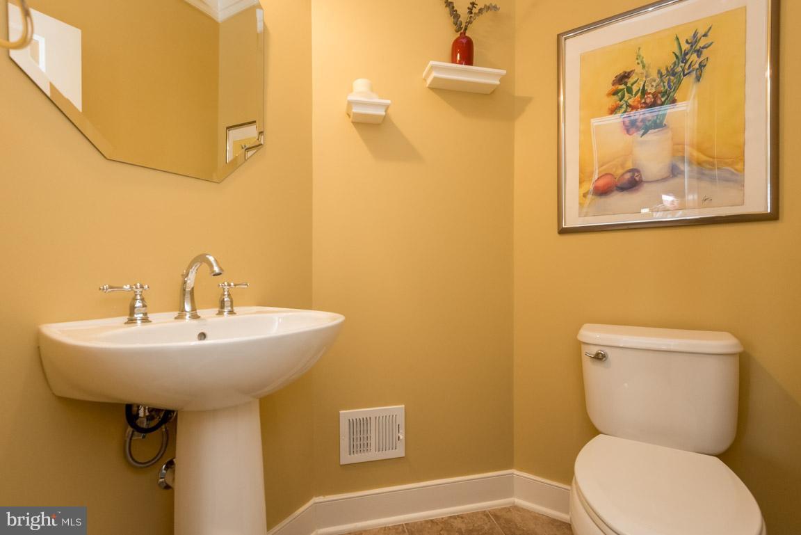 OLD TOWN COMMONS - Residential