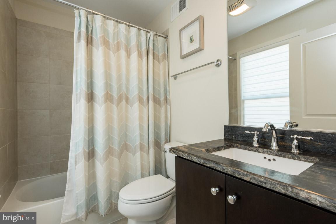 OLD TOWN COMMONS - Residential