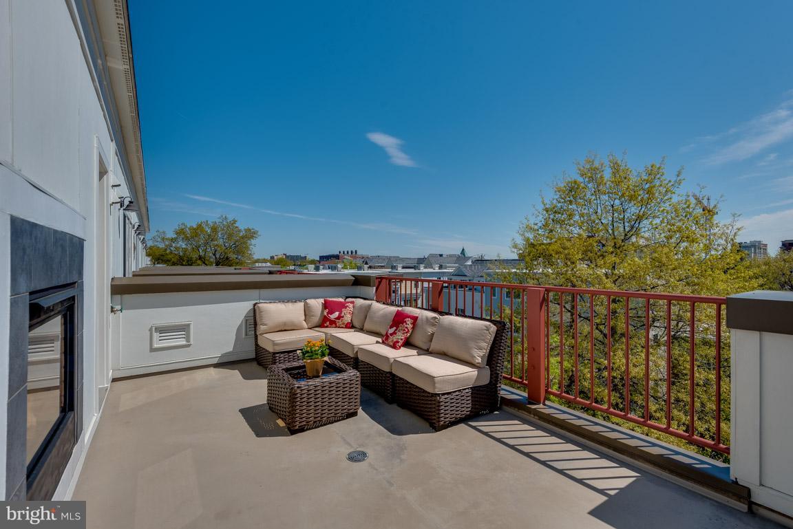 OLD TOWN COMMONS - Residential