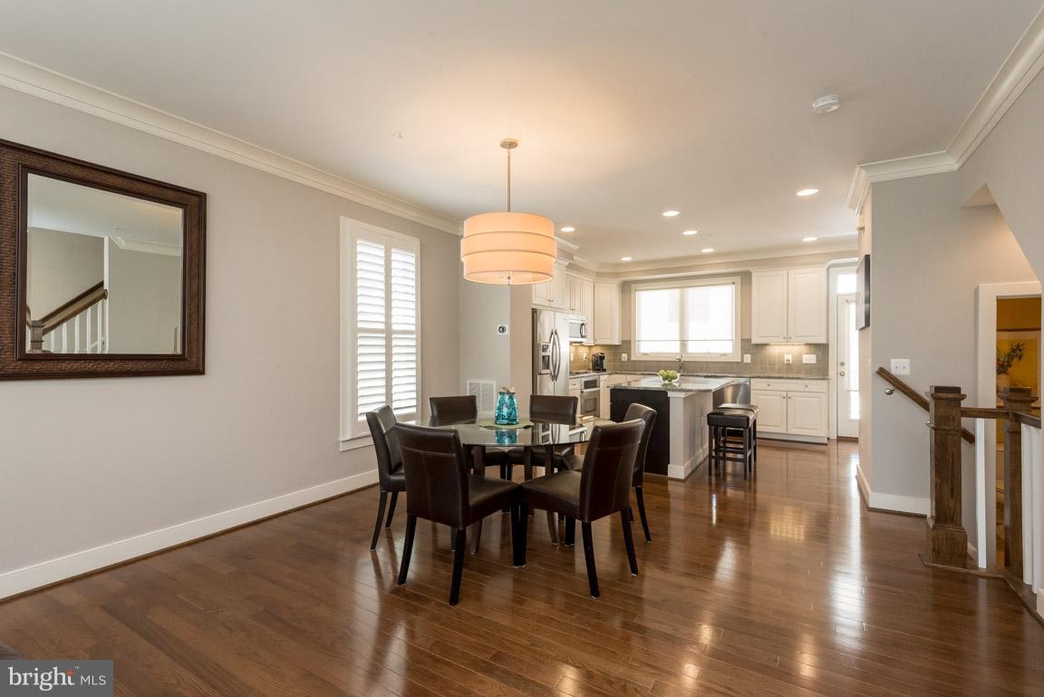 OLD TOWN COMMONS - Residential