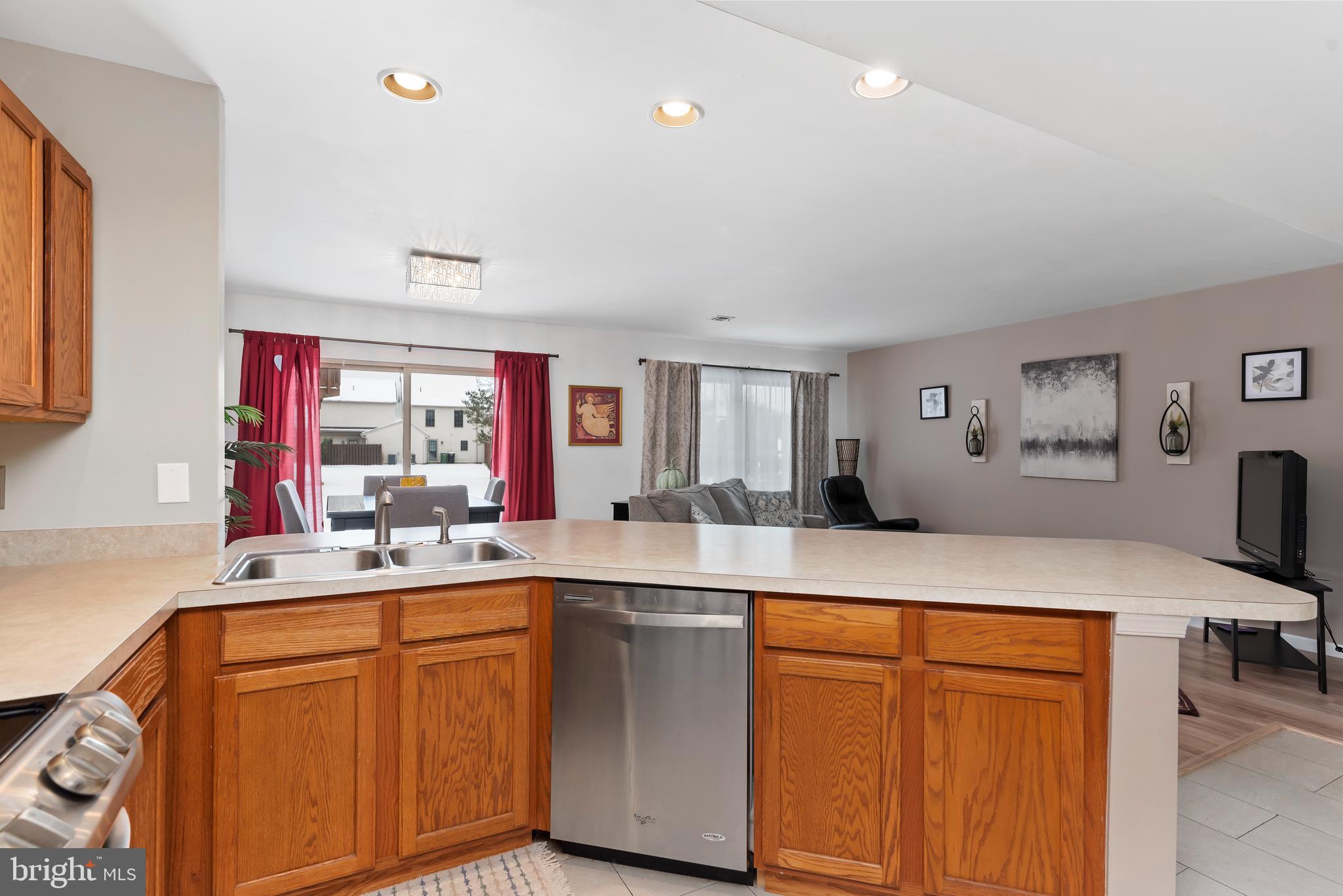 SADDLE RIDGE AT WAVERLY - Residential