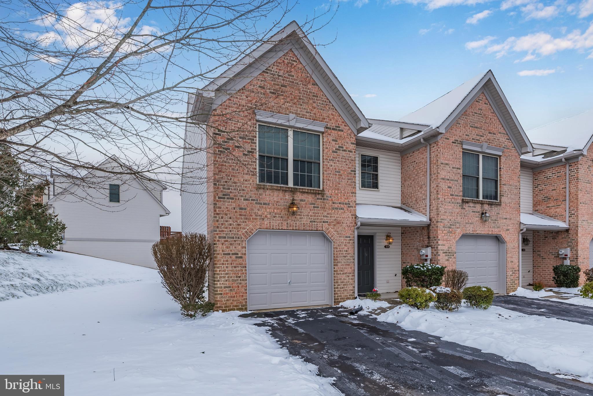 SADDLE RIDGE AT WAVERLY - Residential